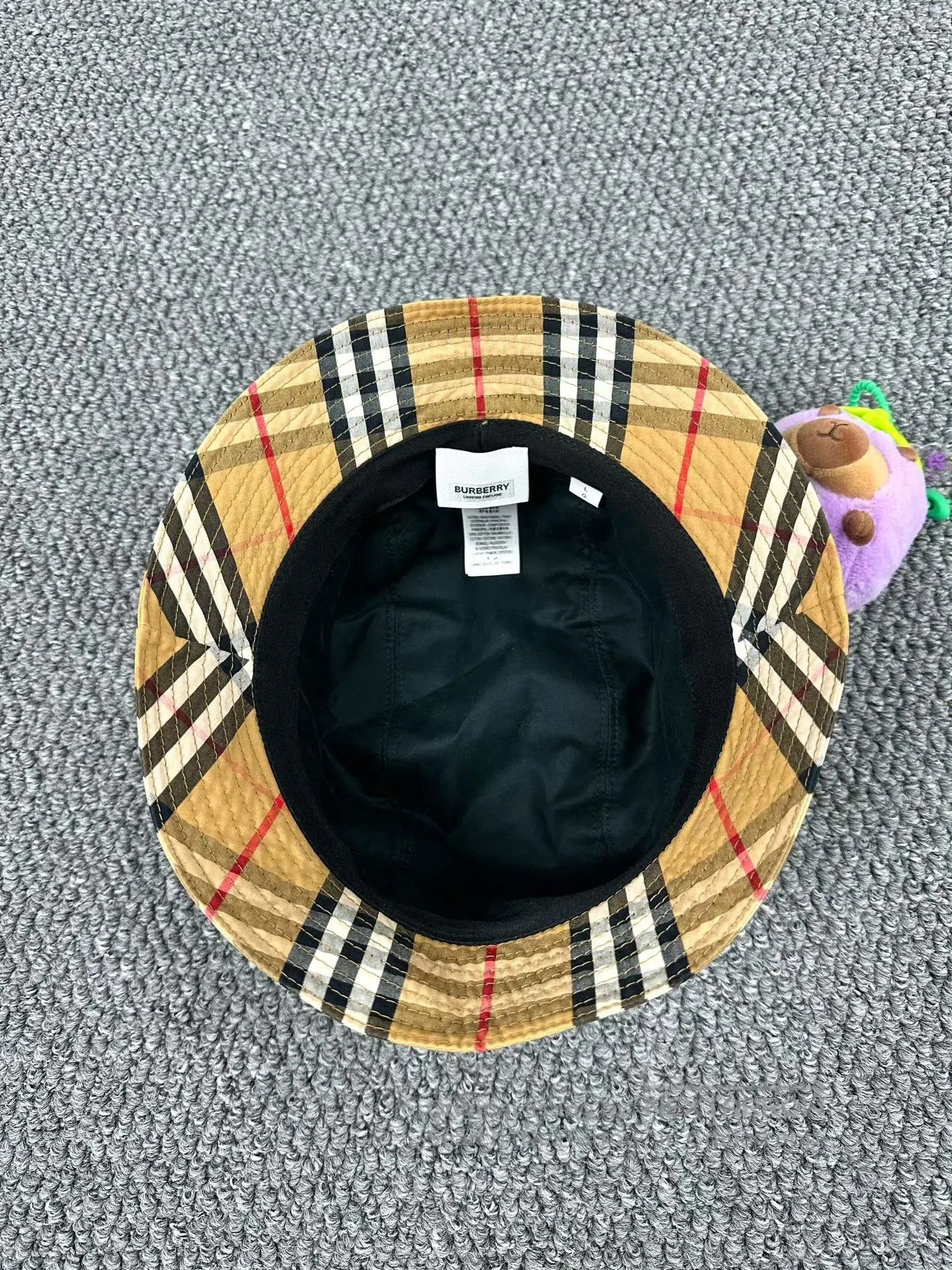 Burberry Burberry size L Classic Khaki Plaid Fisherman Hat| Size ONE SIZE - 3 Thumbnail