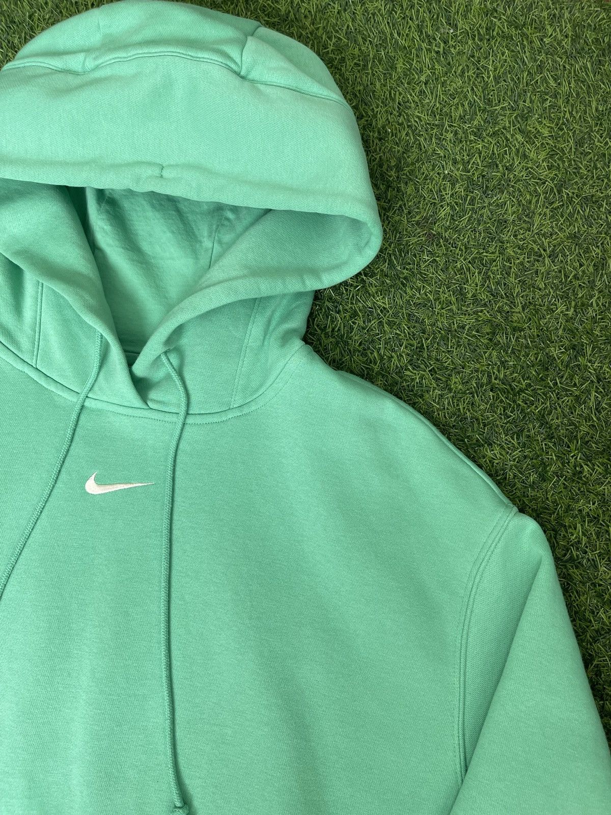 Nike NIKE MIDDLE SWOOSH RARE COLORWAY HOODIE Size US M / EU 48-50 / 2 - 2 Thumbnail