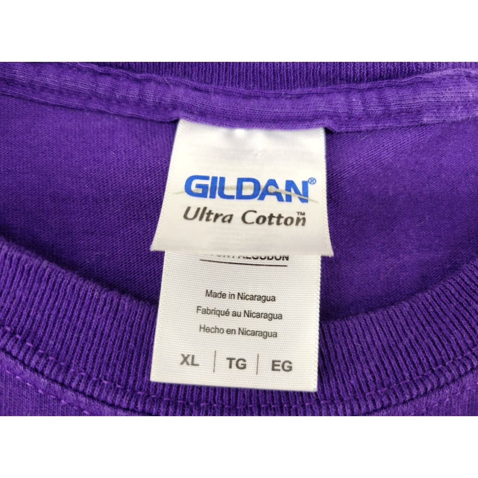 Gildan VINTAGE WKUL 92.1 FM Mens Shirt Purple XL Gildan T-Shirt Short Sleeve Button? Size US XL / EU 56 / 4 - 8 Thumbnail