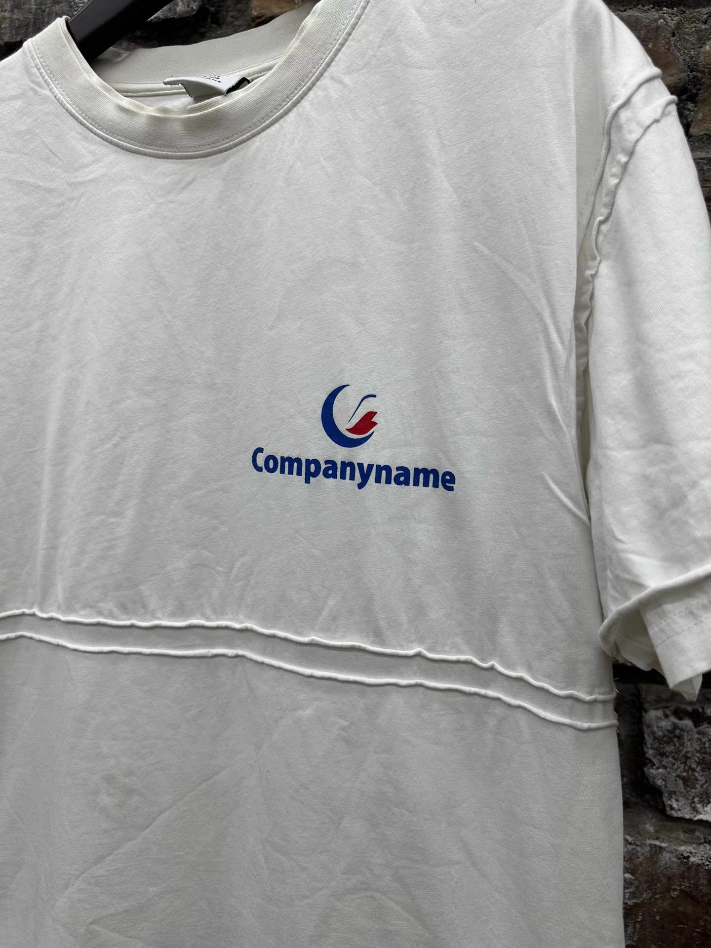 Vetements Vetements Two-in-One Panel Short Sleeve K20 Size US L / EU 52-54 / 3 - 2 Thumbnail
