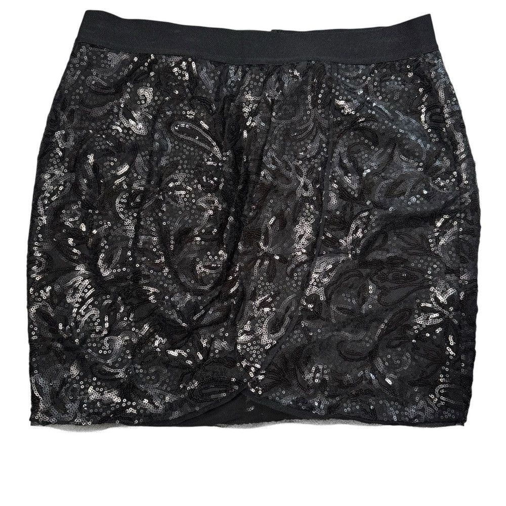 Bcbgmaxazria BCBGMAXAZRIA Joanne Floral Garden Sequin Wrap Black Mini Sk Size 28" / US 6 / IT 42 - 4 Thumbnail