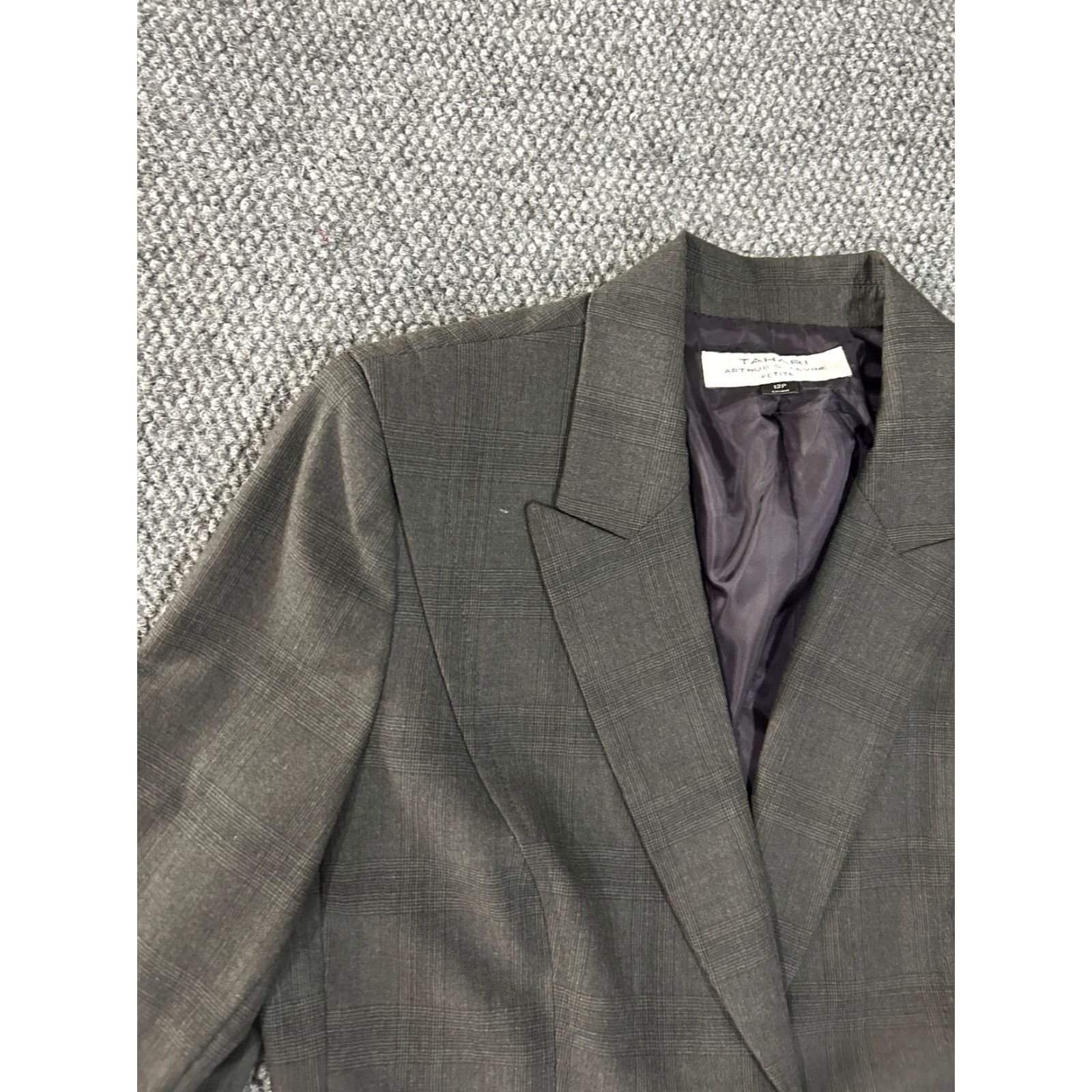 Vintage Tahari Blazer Womens 12P Gray Plaid Wool Blazer Jacket Business Slim Long Sleeve Button Vintage? No. Size XL / US 12-14 / IT 48-50 - 3 Thumbnail