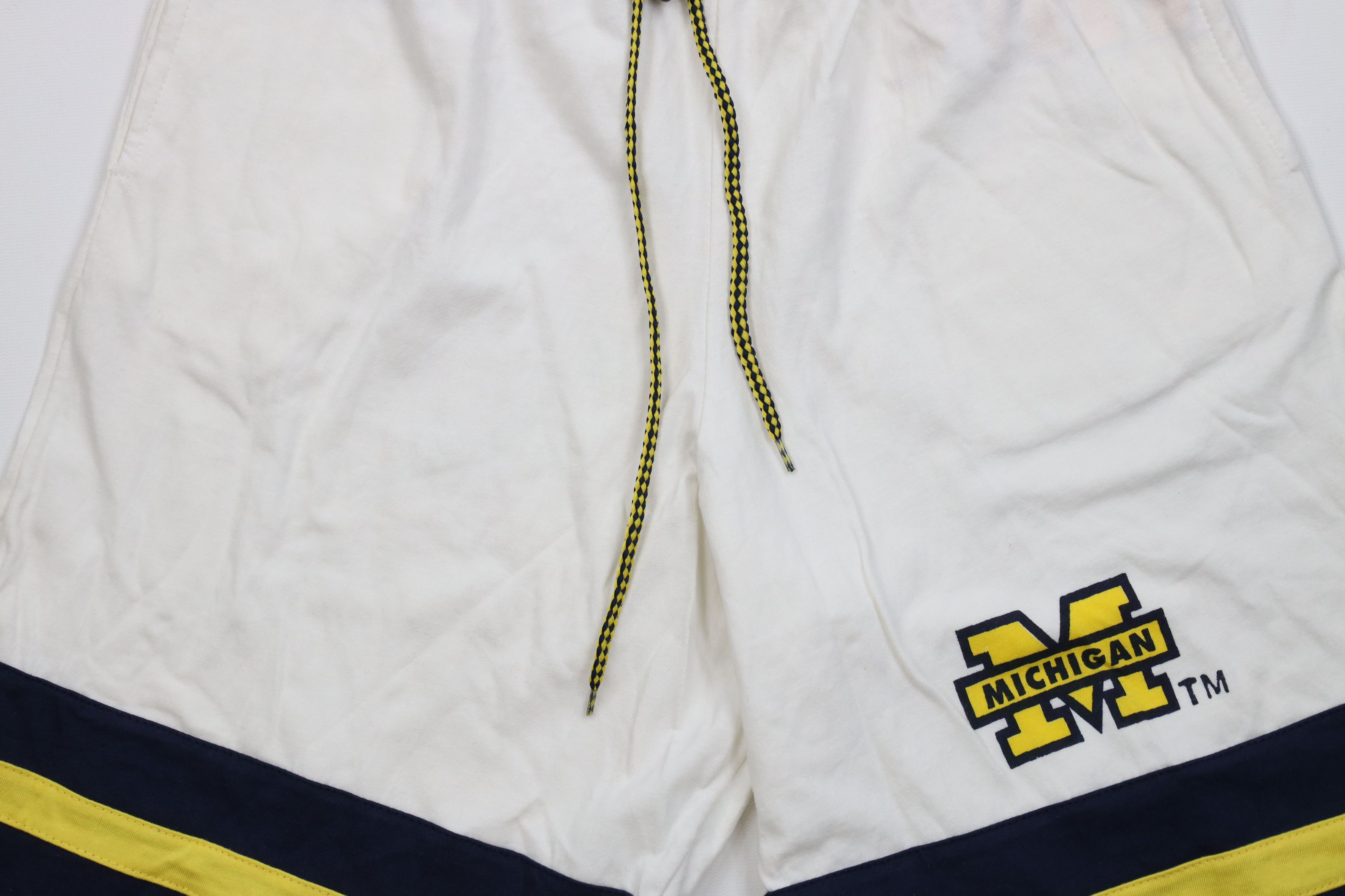 Vintage Vintage 90s University of Michigan Striped Shorts Cotton Size US 34 / EU 50 - 3 Thumbnail