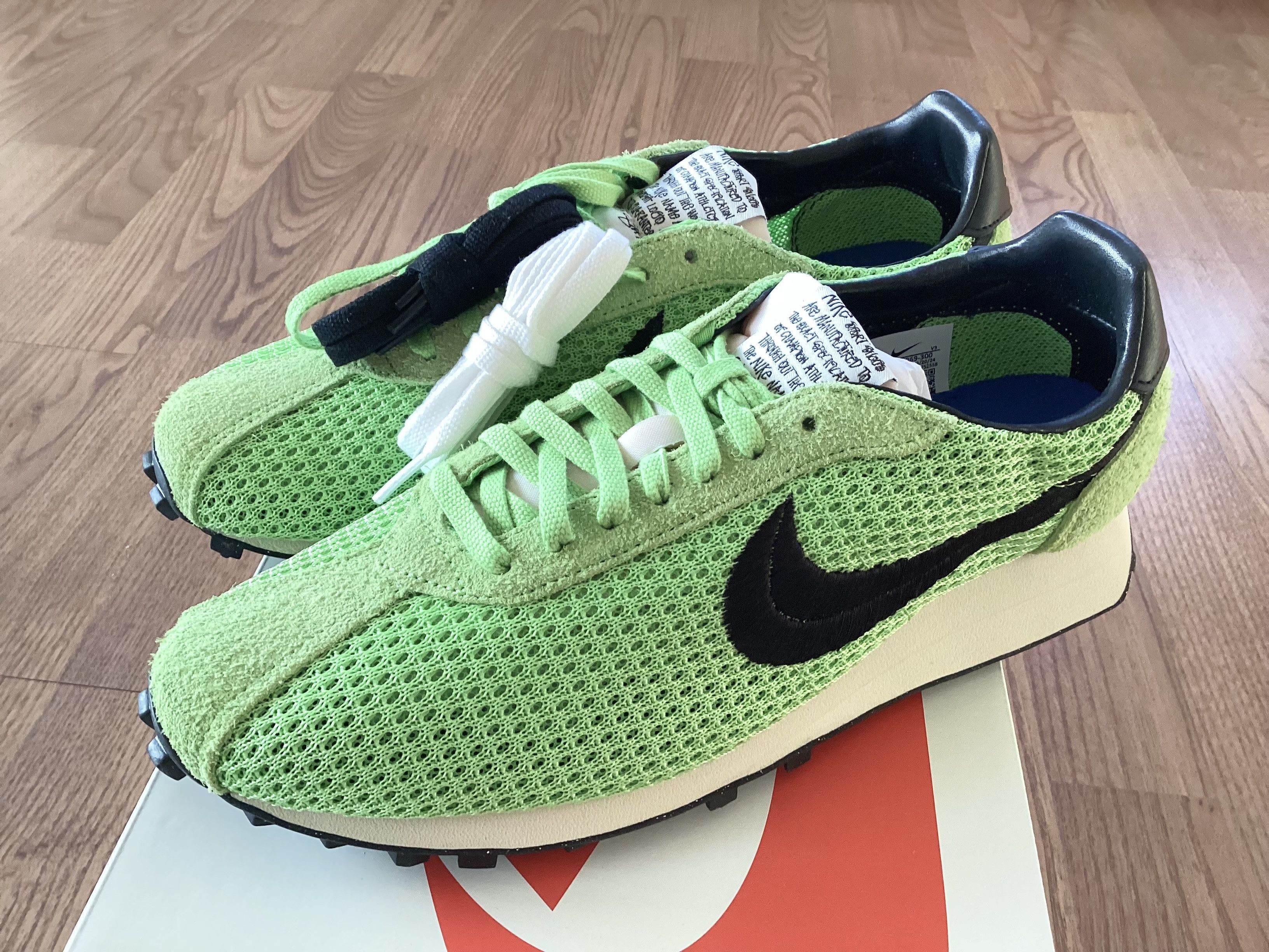 Nike (10.5) Stussy Nike LD-1000 SP Action Green FQ5369-300 Size US 10.5 / EU 43-44 - 1 Thumbnail