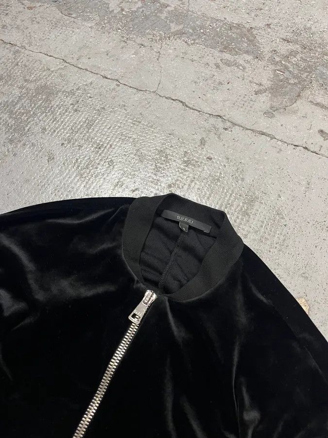 Gucci 2010s Gucci Black Velvet Bomber Jacket Size US S / EU 44-46 / 1 - 4 Thumbnail