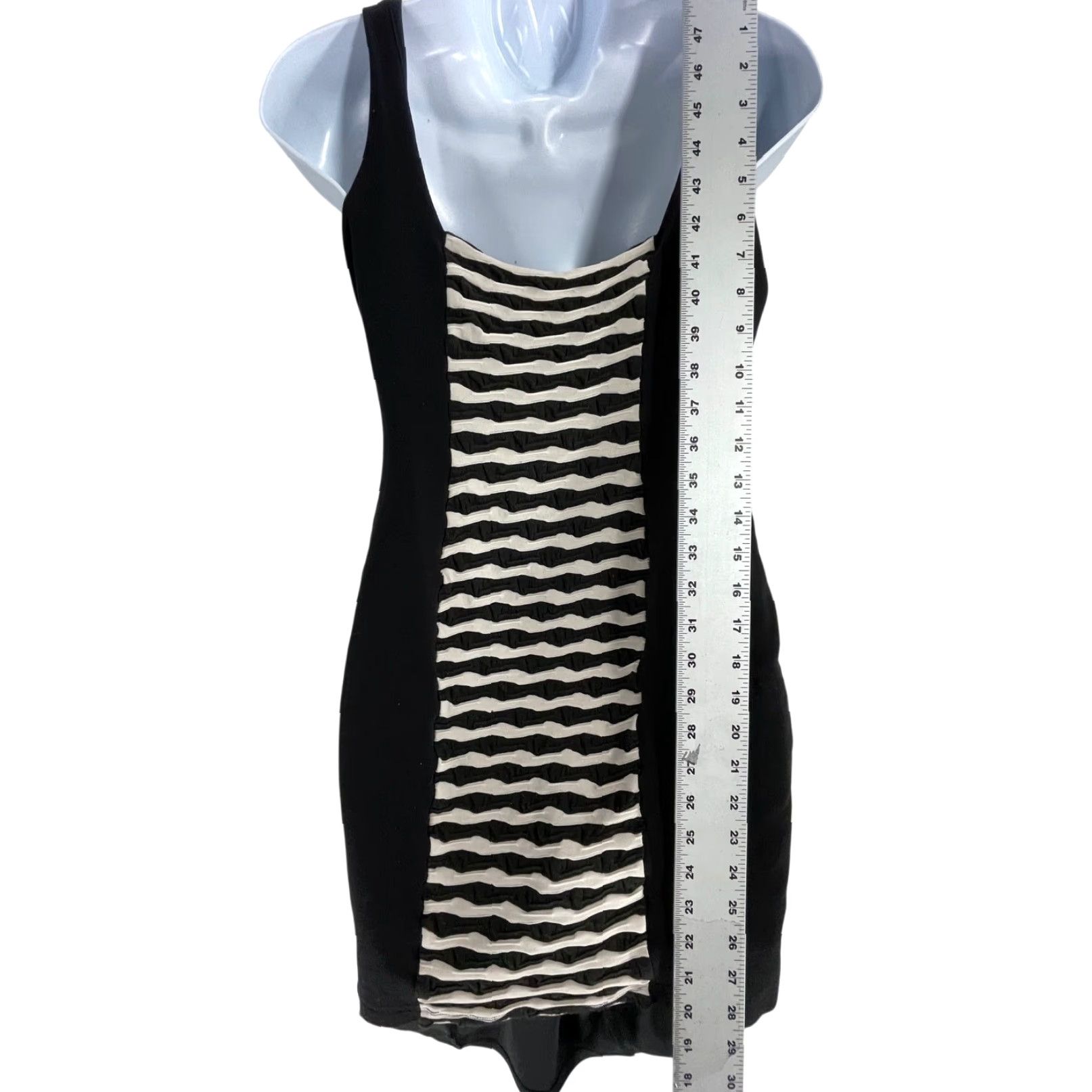 MAGGY LONDON Maggy London Dress 8 Black White Illusion Sleeveless Slimming Scoop Neck Party Mini 90s Y2K Women's Size M / US 6-8 / IT 42-44 - 5 Thumbnail