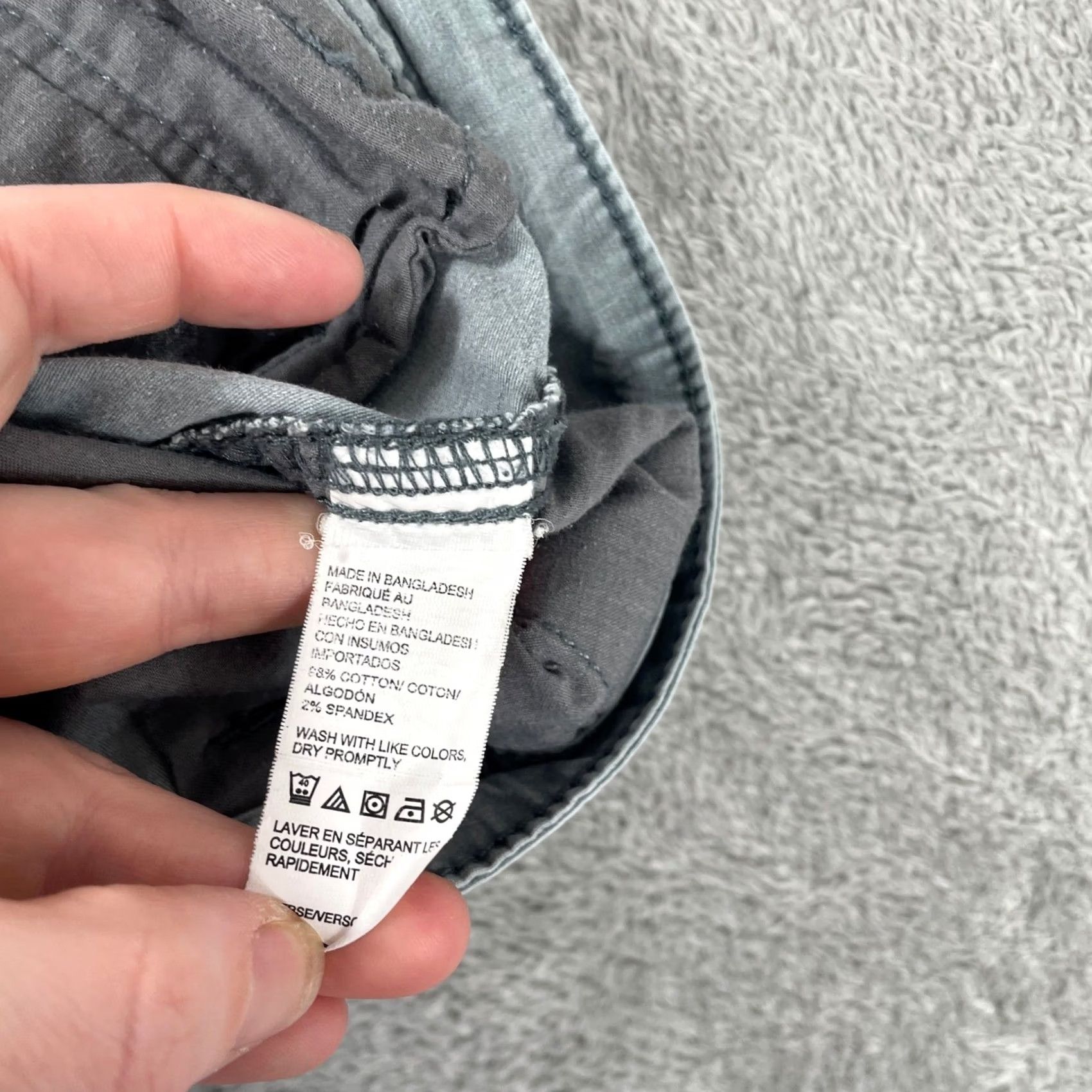 Vintage GH Bass Cargo Shorts Mens 34 Gray Cotton Blend Utility Pockets Hiking Outdoor Size US 34 / EU 50 - 5 Thumbnail