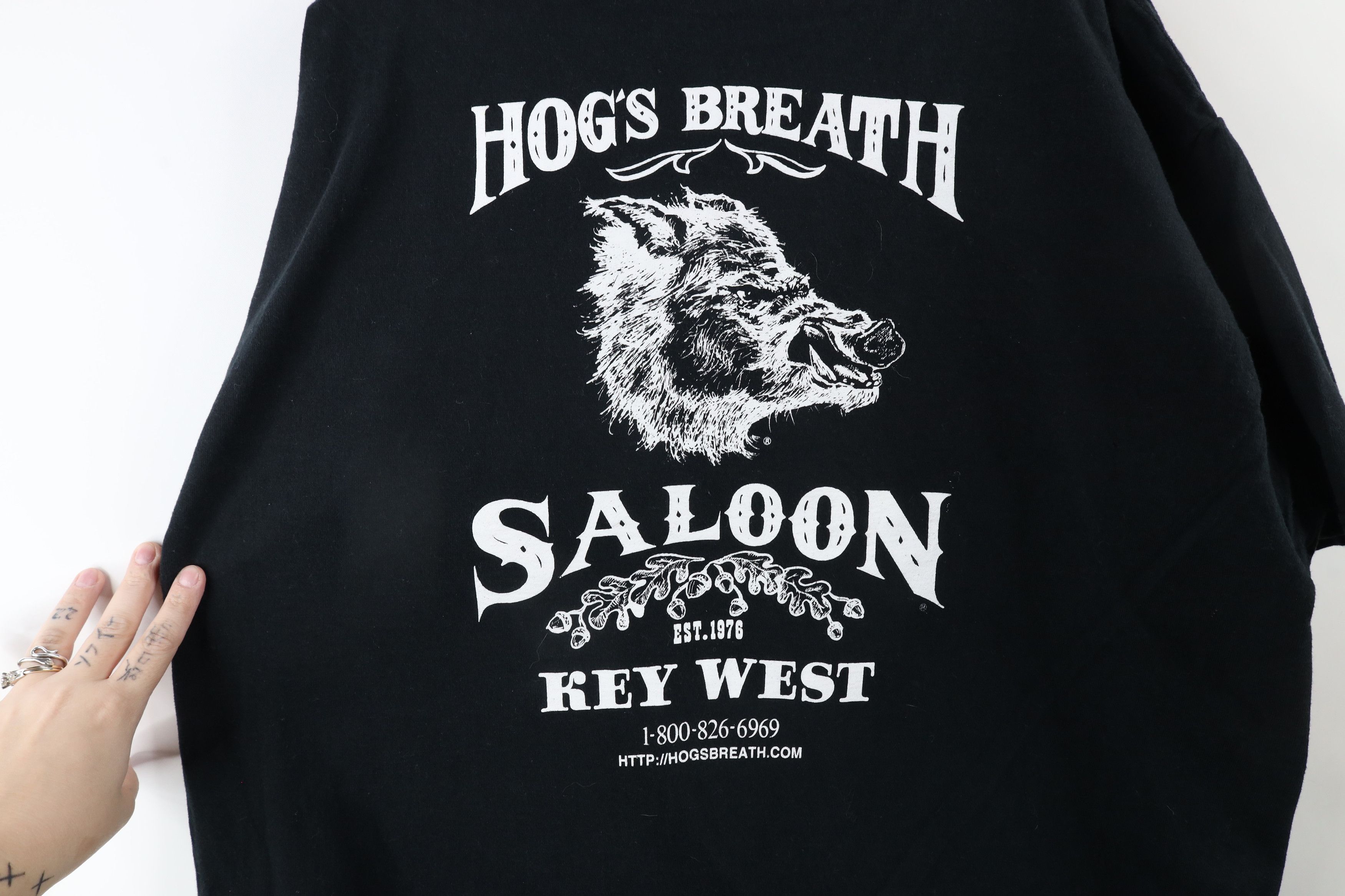 Vintage Vintage Spell Out Hogs Breath Saloon Short Sleeve T-Shirt Size US XL / EU 56 / 4 - 10 Thumbnail