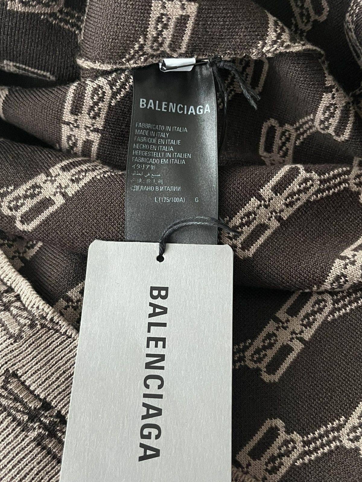 Balenciaga Runway Brand New Rare Balenciaga BB Monogram Sweater Size US L / EU 52-54 / 3 - 16 Thumbnail