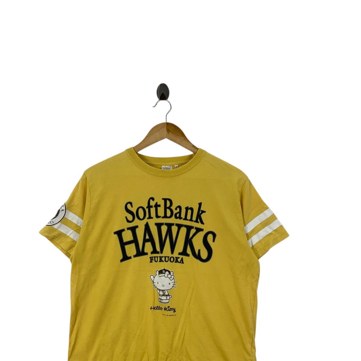 Other HELLO KITTY x SOFTBANK HAWAKS Japan Baseball Tee Shirt Top Size L / US 10 / IT 46 - 2 Thumbnail