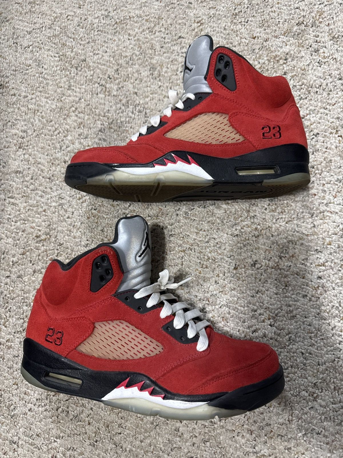 Jordan Brand Jordan 5 Raging Bull Suede Size US 9 / EU 42 - 1 Thumbnail