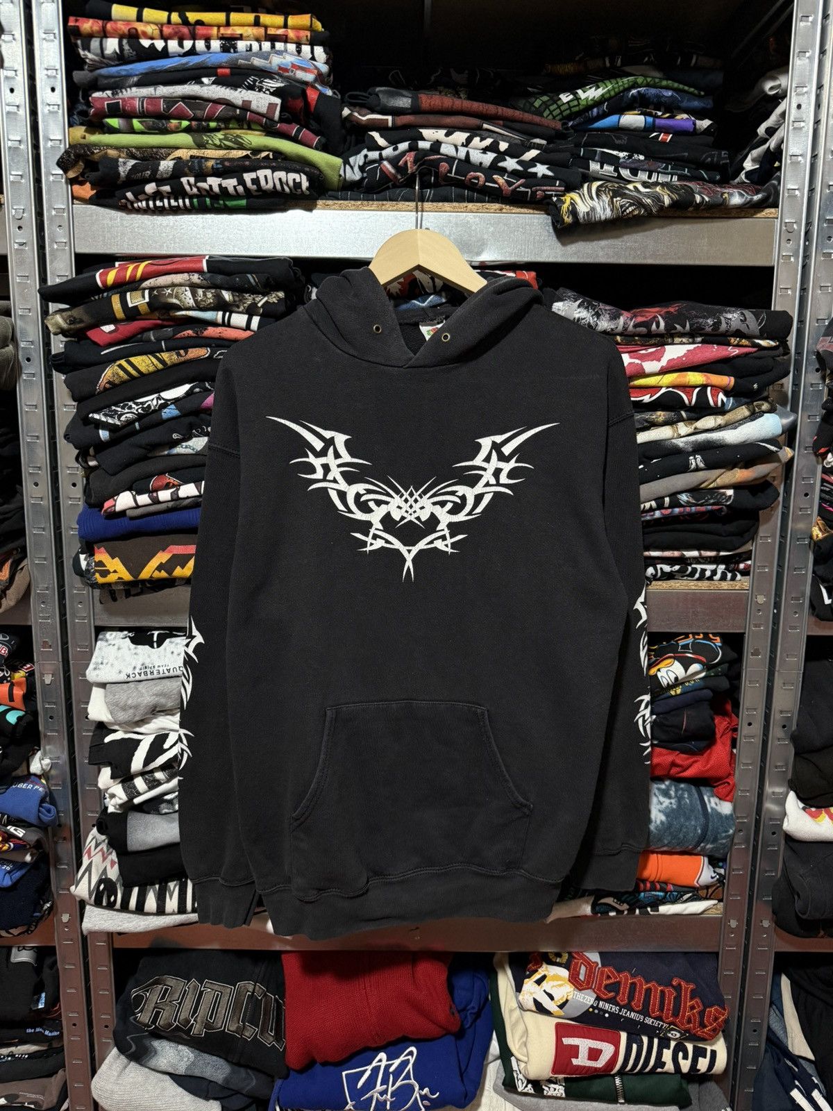 Vintage Vintage Y2k 00s Tribal Rave Black Rock Metal Hoodie Hype Size US L / EU 52-54 / 3 - 1 Thumbnail