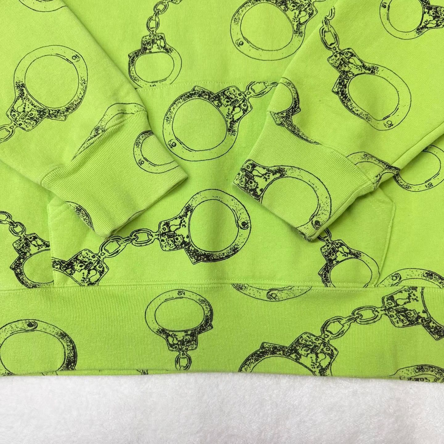 Supreme Supreme Green All-Over Print Handcuff Hoodie Q10 Size US M / EU 48-50 / 2 - 4 Thumbnail
