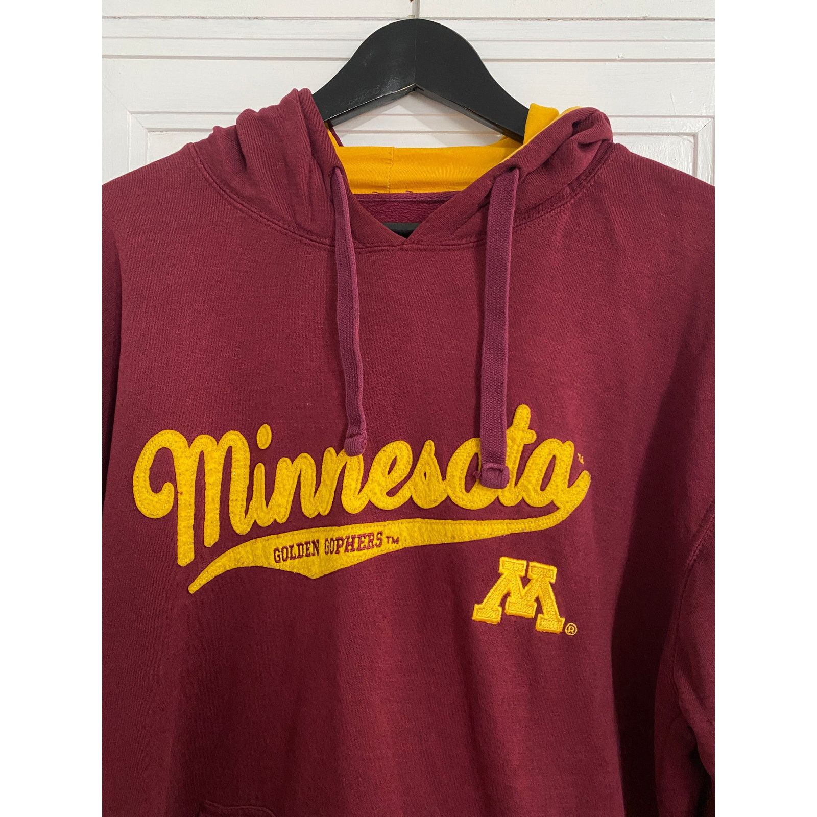 J. America Minnesota Gophers Stitched Maroon Hoodie Sweatshirt Size L Size US L / EU 52-54 / 3 - 2 Thumbnail