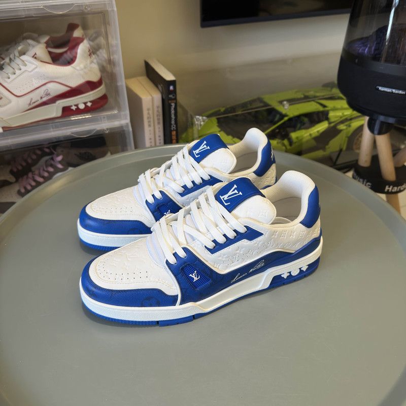 Louis Vuitton Louis Vuitton Trainer Low-Top Fashion Sneakers 0079 Size US 9.5 / EU 42-43 - 1 Thumbnail