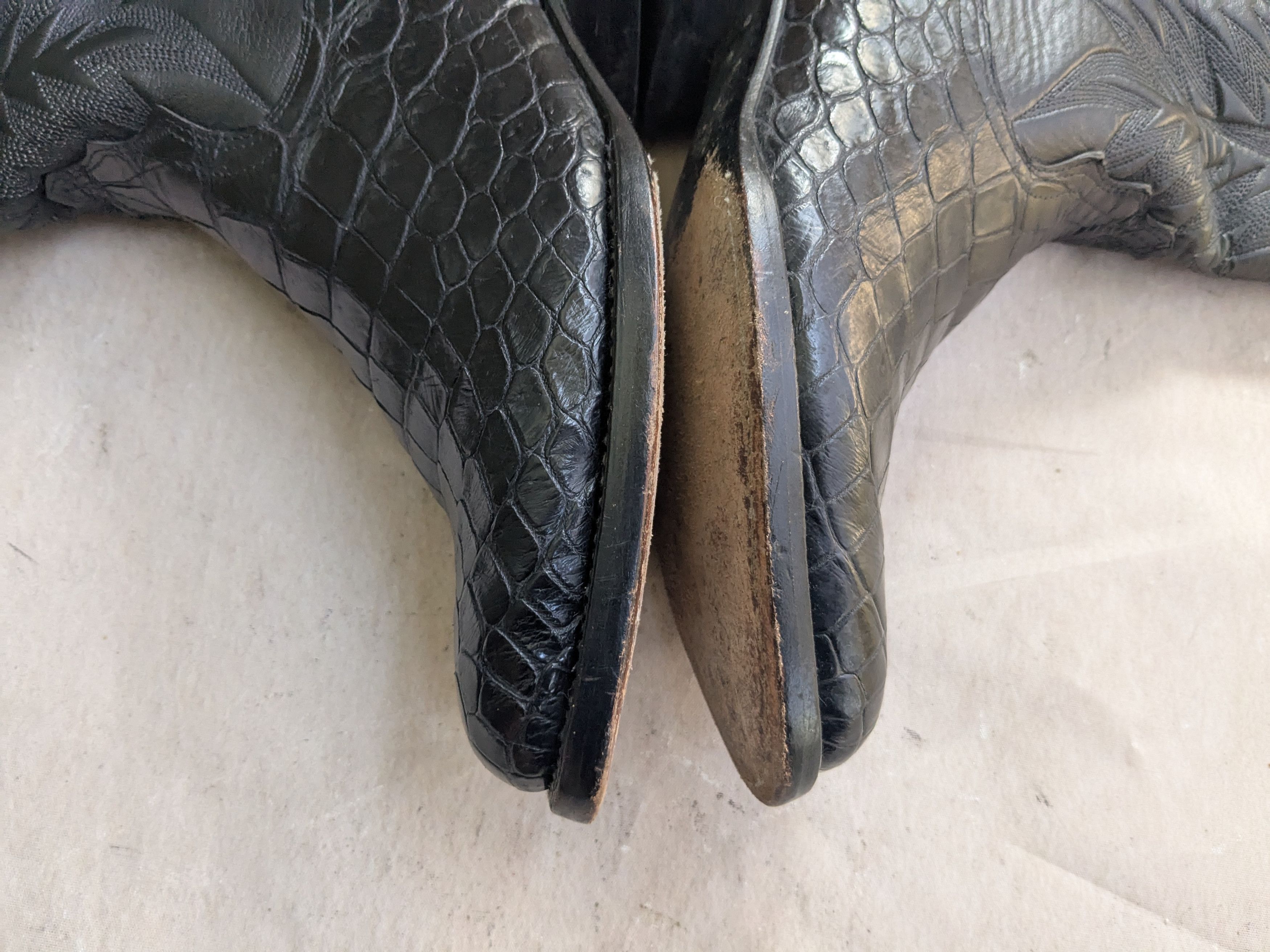 Genuine Leather Vintage Cowboy Boots Black Alligator Leather 9 Crocodile Size US 9 / EU 42 - 9 Thumbnail