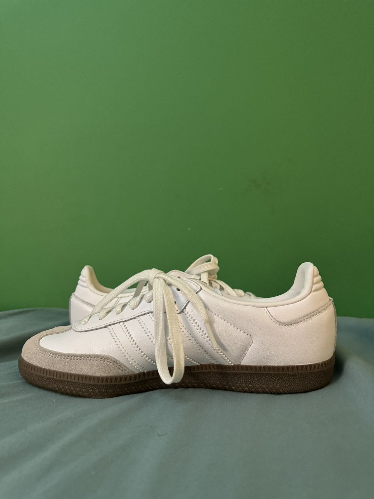 Adidas Adidas Samba Cloud White Blue Gum 2024 Size US 6 / EU 39 - 2 Thumbnail