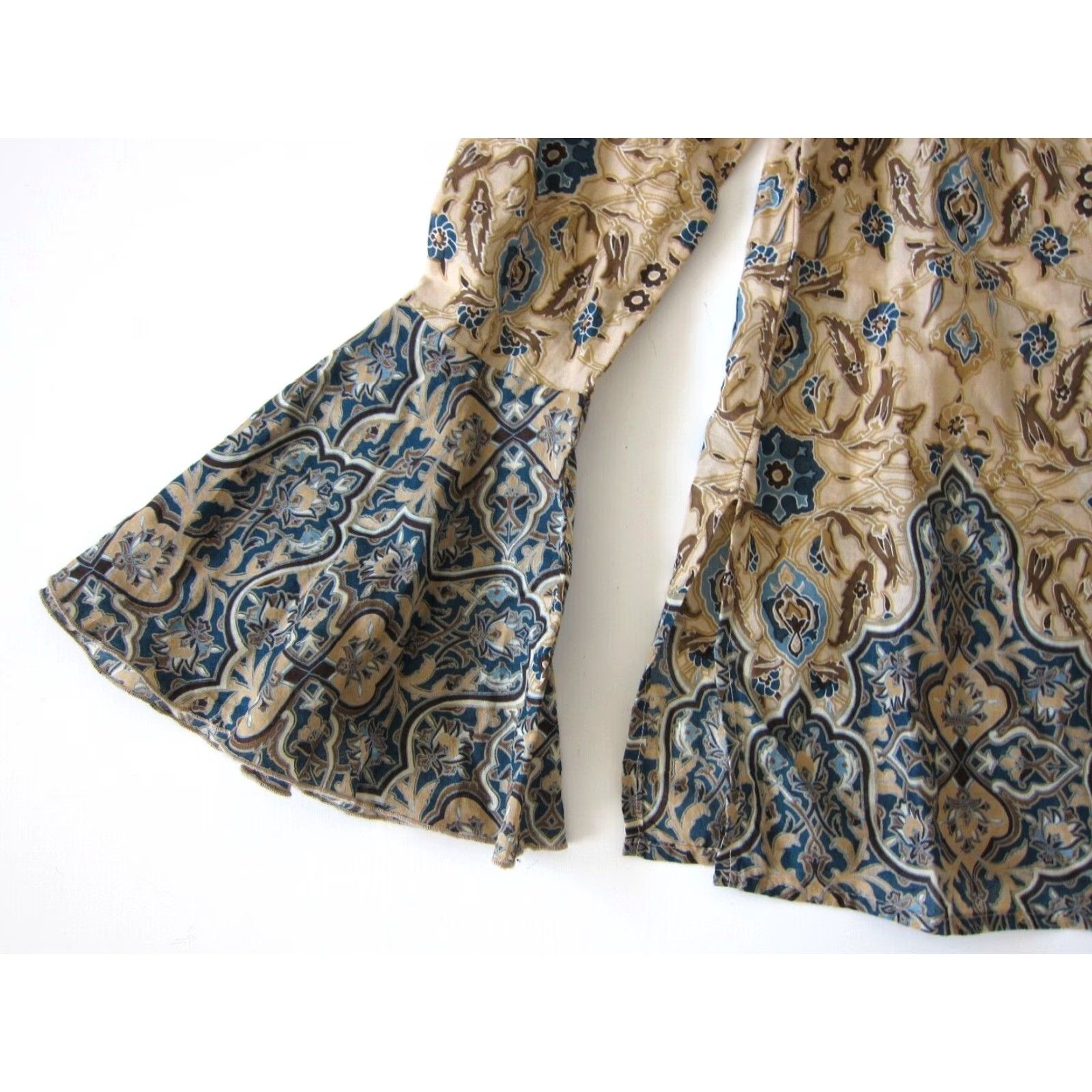 Vintage INC 100% Cotton Gauze Blue Floral Long Flare Sleeve V-Neck Blouse 10 Women Blouse Shirt Size L / US 10 / IT 46 - 7 Thumbnail