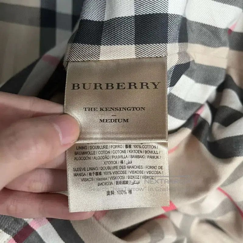 Burberry Burberry Women's Black Trench Coat Size S. Size S / US 4 / IT 40 - 5 Thumbnail