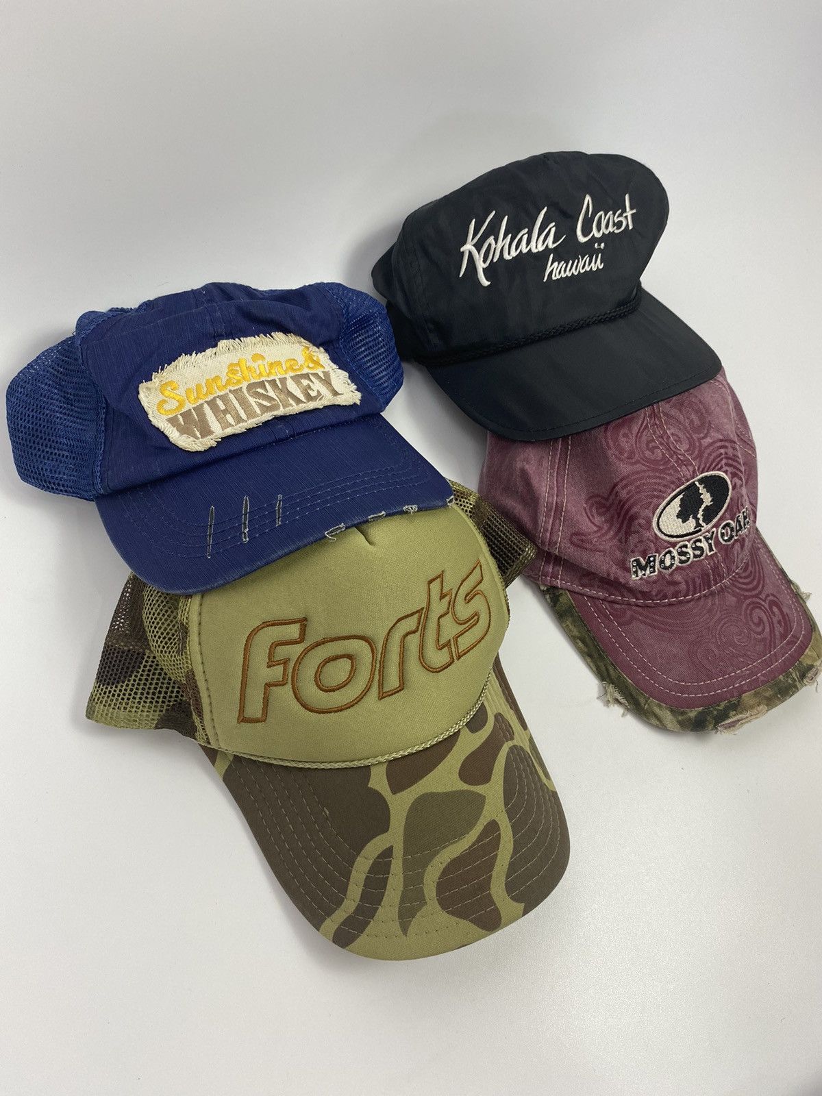 Vintage Bundle 4 hats Size ONE SIZE - 2 Thumbnail