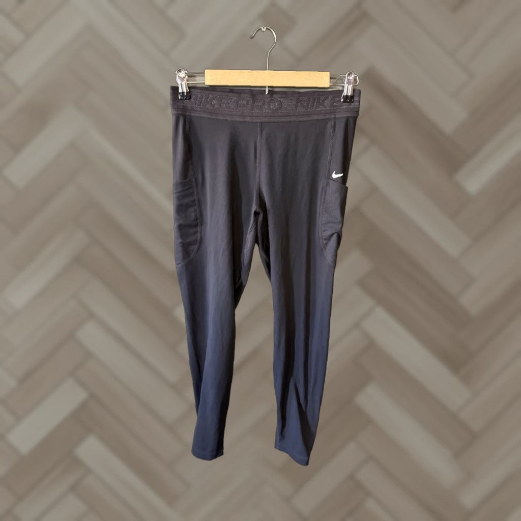 Nike Nike Womens Cropped Pants Athletic Workout Black L DN4691-010 Size ONE SIZE - 1 Thumbnail