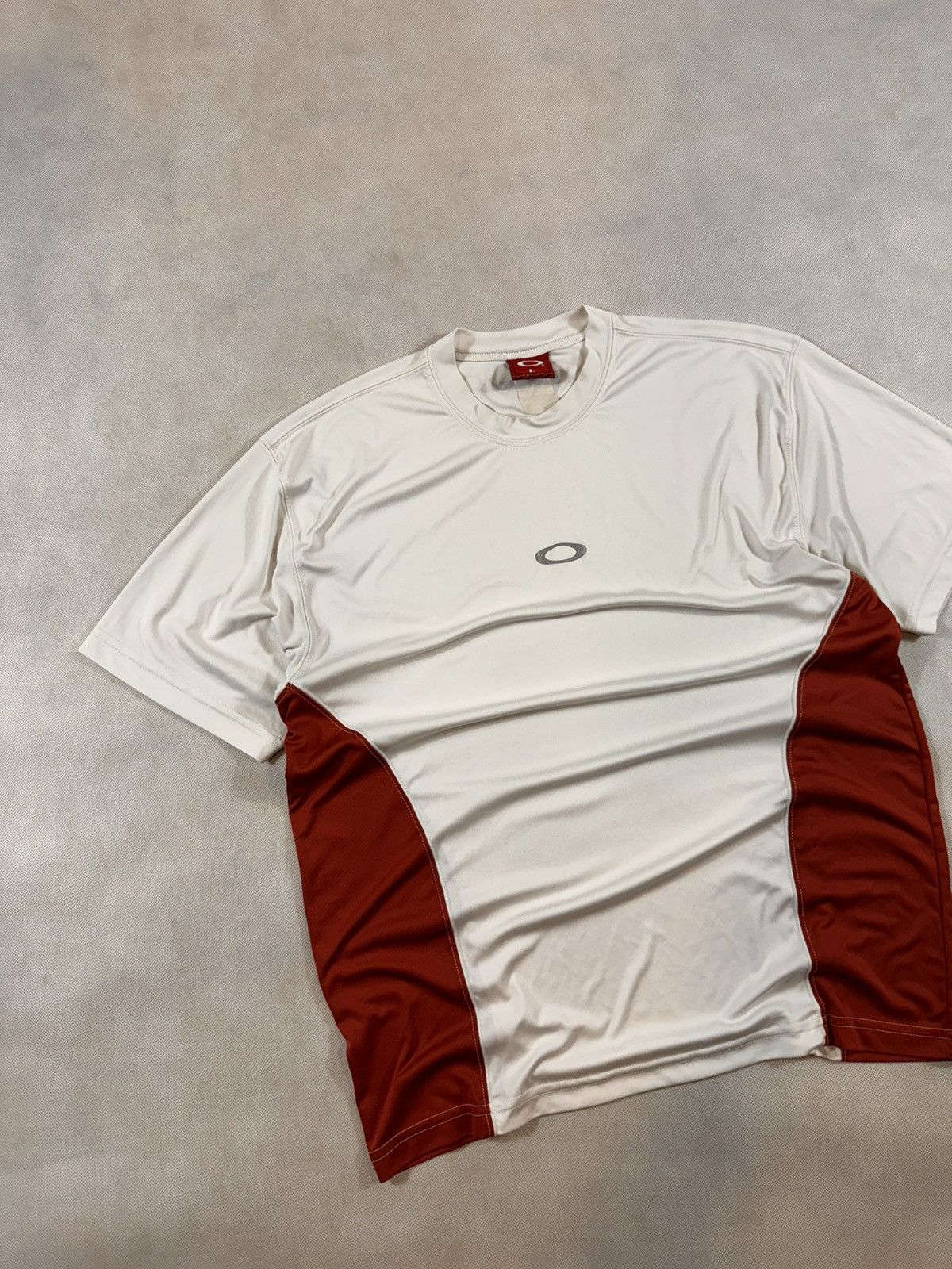 Oakley × Vintage OAKLEY VINTAGE CENTER LOGO OVERSIZE TEE-SHIRT Size US L / EU 52-54 / 3 - 2 Thumbnail
