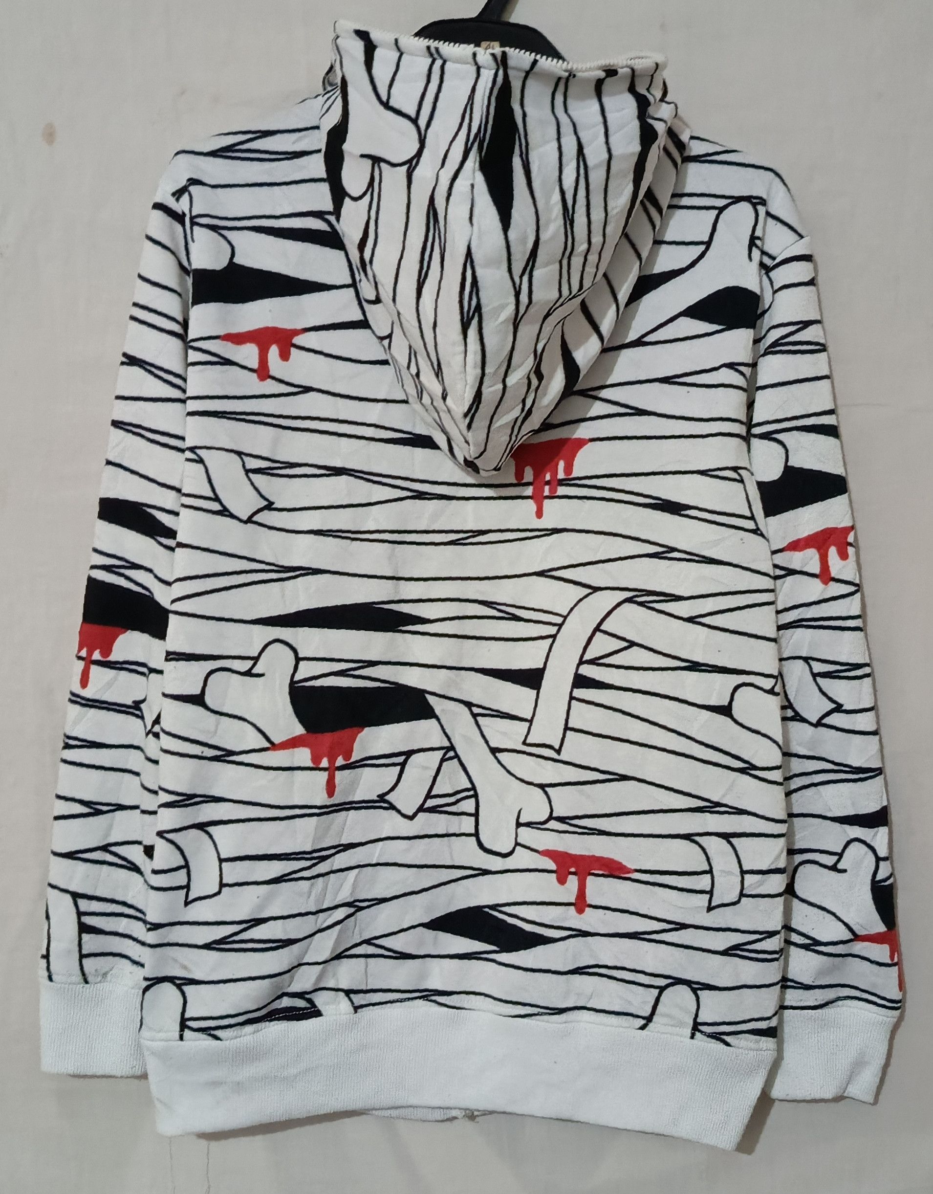 Anime 2000's 3D Mummy Hoodie Zipper Full With Eye Holes Size US L / EU 52-54 / 3 - 2 Thumbnail