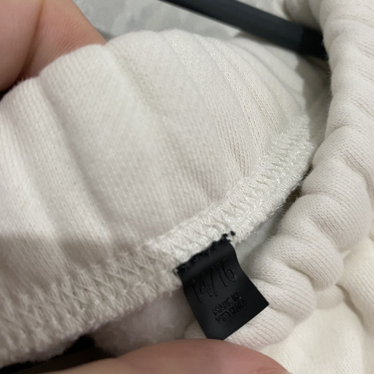 FOG Essentials Fear of God Shorts FOG Size US 32 / EU 48 - 9 Thumbnail