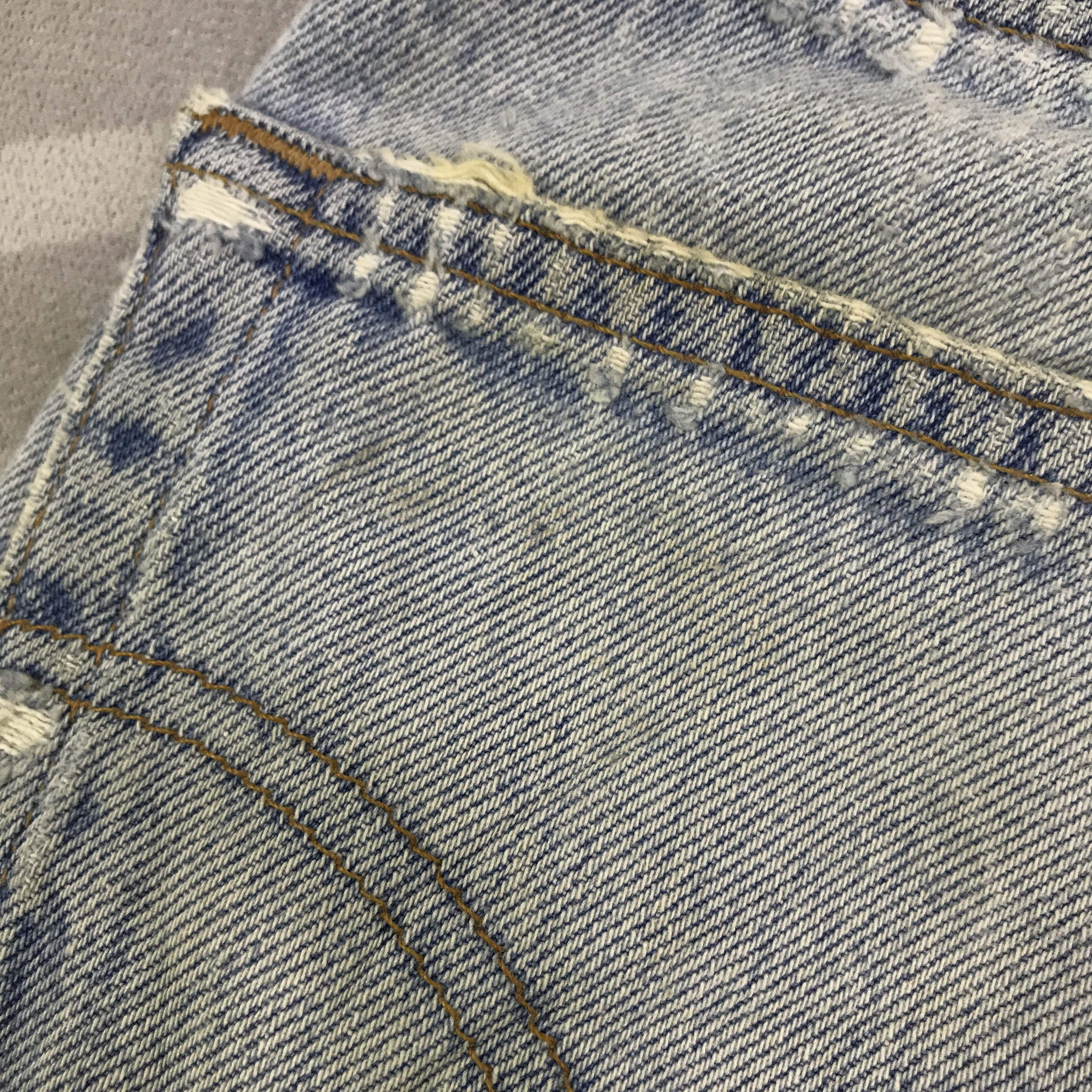 Levi's Vintage Clothing Vintage Levis 501 Distressed Short pants Jeans K130B9 Size US 32 / EU 48 - 12 Thumbnail