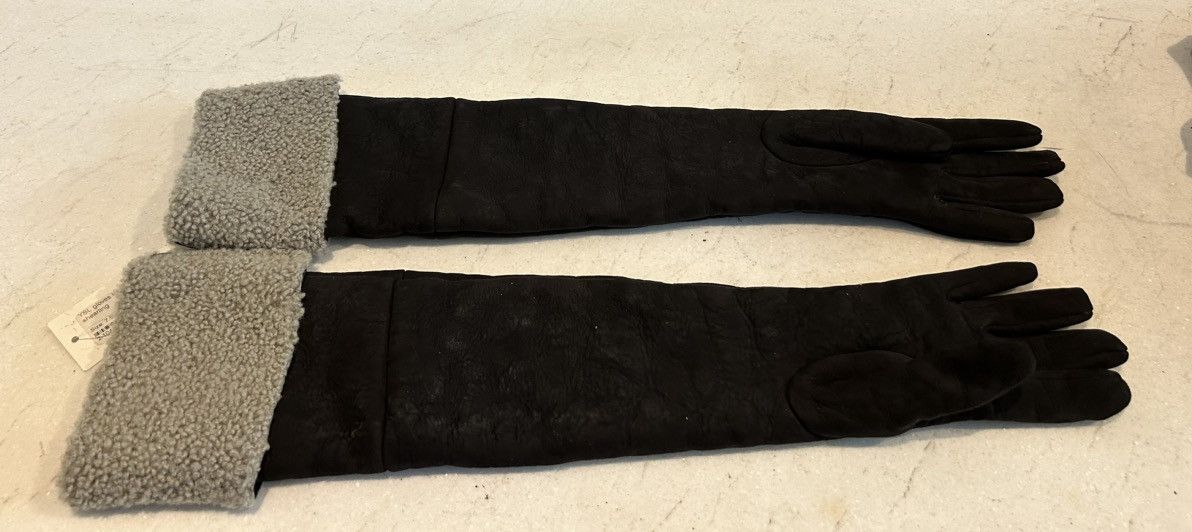 Yves Saint Laurent Yves saint Laurent suede and shearling gloves. 7.5 Size ONE SIZE - 5 Thumbnail
