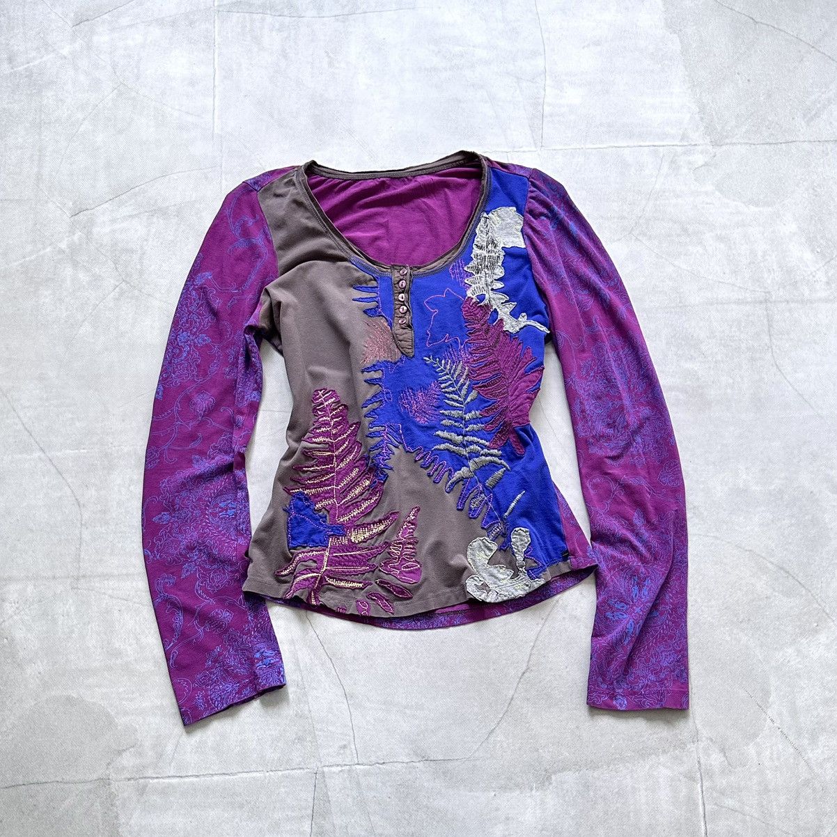 Hysteric Glamour × Undercover Y2K Floral Patchwork Top Long Sleeve Hysteric Glamour Style Size S / US 4 / IT 40 - 1 Thumbnail