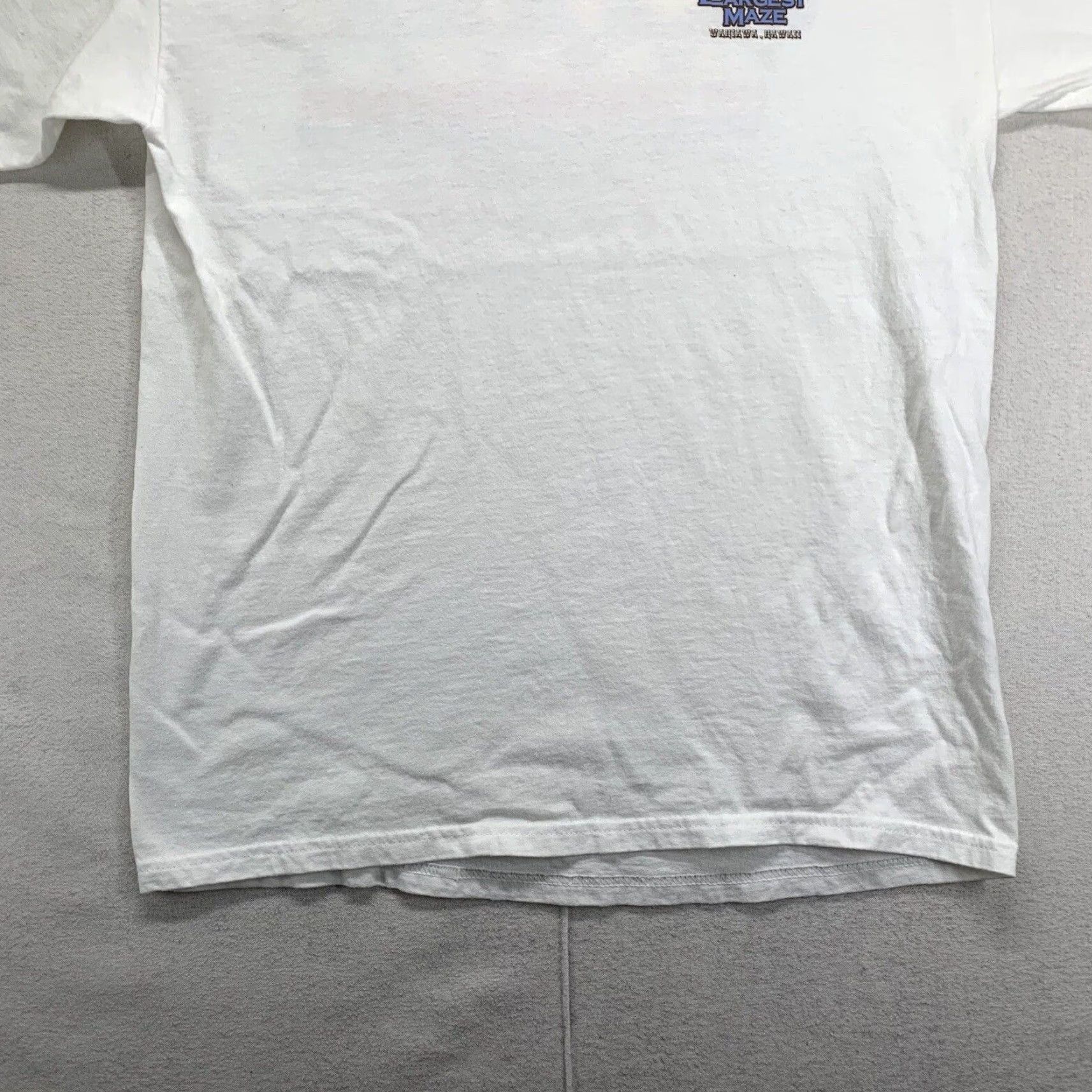 Vintage VINTAGE Survivor T Shirt Men Small Hawaii Wahiawa Maze 90s Y2K Graphic Tee Cotton Size US S / EU 44-46 / 1 - 7 Thumbnail