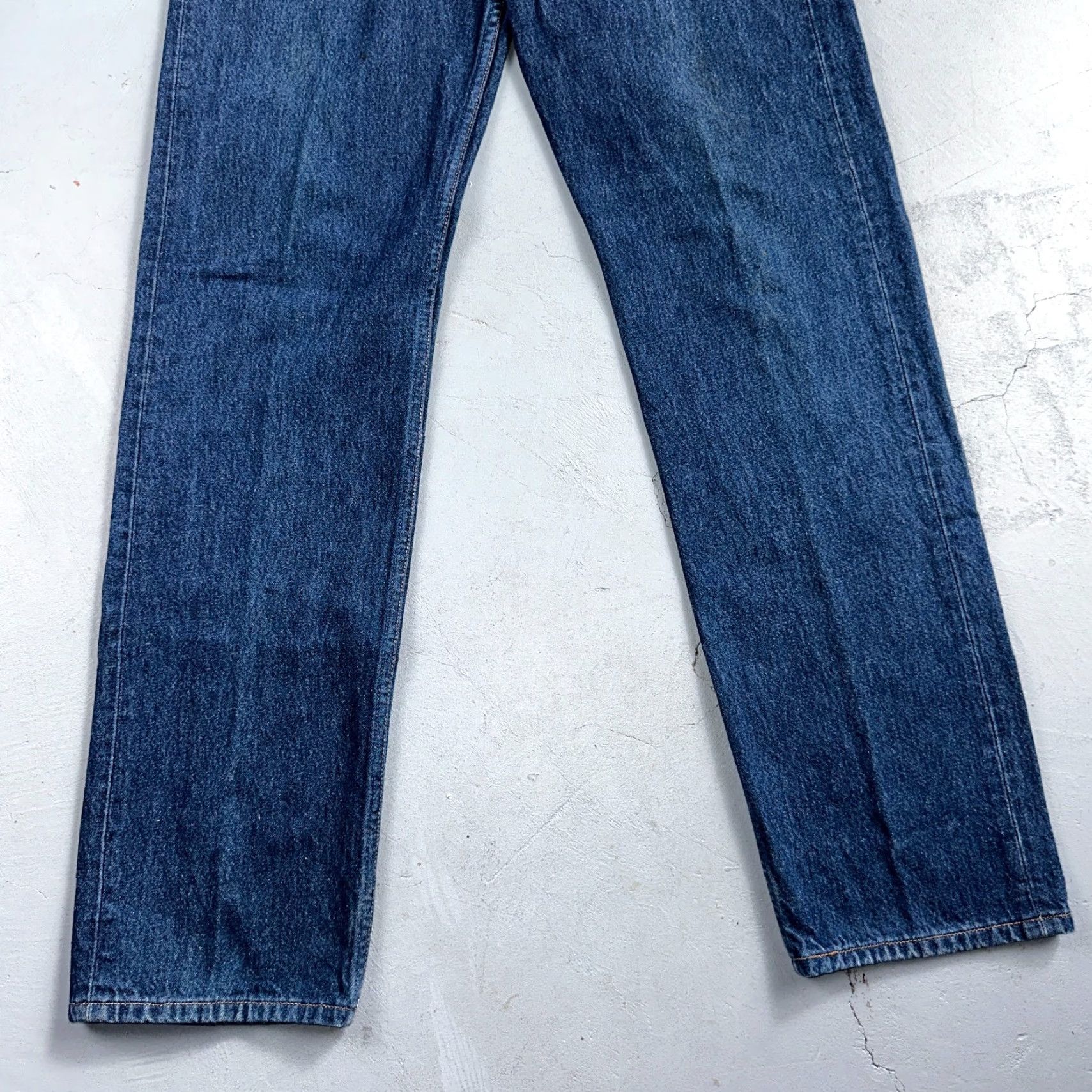 Levi's VINTAGE Levi's 501 Jeans Straight Leg Men 34x34 Dark Blue Wash 90s USA Retro Classic Size US 34 / EU 50 - 3 Thumbnail