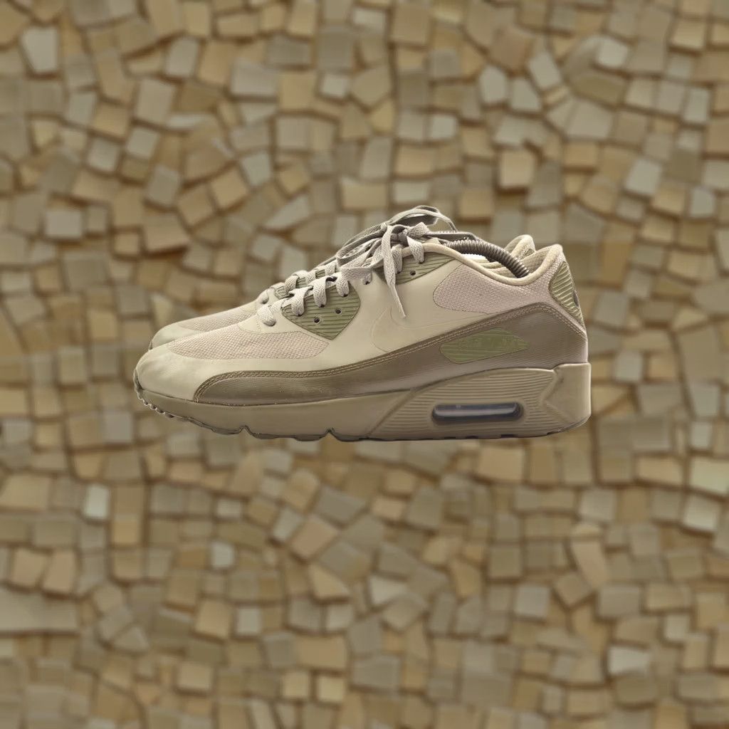 Nike Nike Air Max 90 Ultra 2.0 Essential Sneaker Men US 10 Green 875695-013 Nike Air Max 90 1990s style Size US 9 / EU 42 - 1 Thumbnail