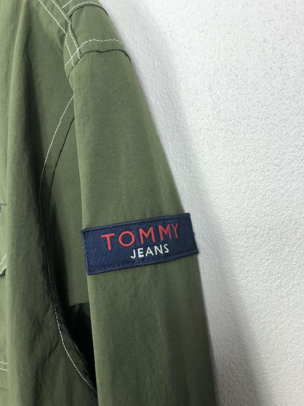 Tommy Hilfiger Rare Tommy Hilfiger Tommy Jeans Jacket Size US L / EU 52-54 / 3 - 8 Thumbnail