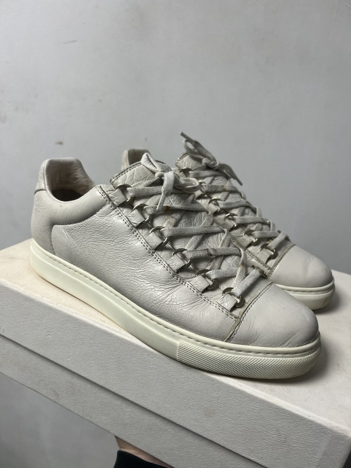 Balenciaga Balenciaga Arena Low Top Sneaker White Leather Size US 7.5 / EU 40-41 - 3 Thumbnail