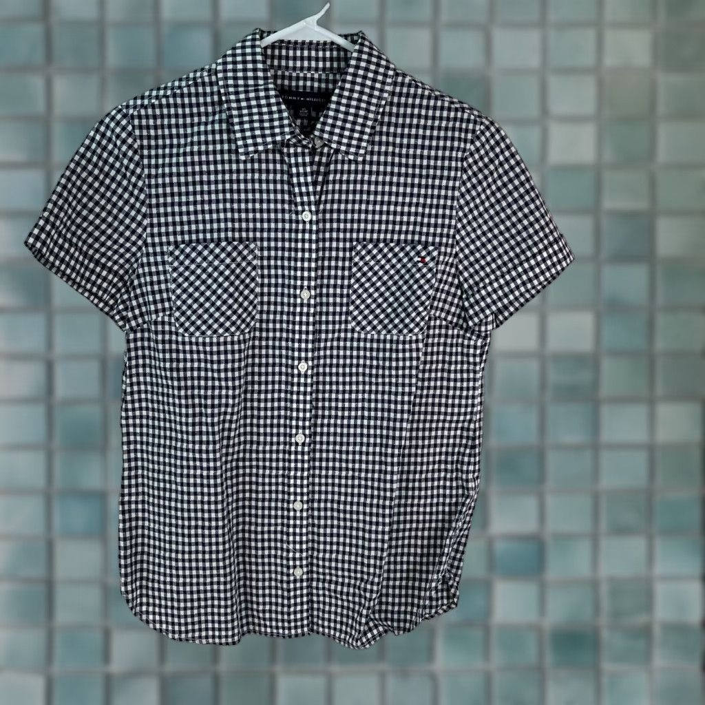 Tommy Hilfiger Tommy Hilfiger Women’s Button-Up Shirt Short Sleeves Blue Check 100% Cotton XS Regular Shirt Adult Womens TS Hilfiger Logo Pockets Casual Shirt Size XS / US 0-2 / IT 36-38 - 1 Thumbnail