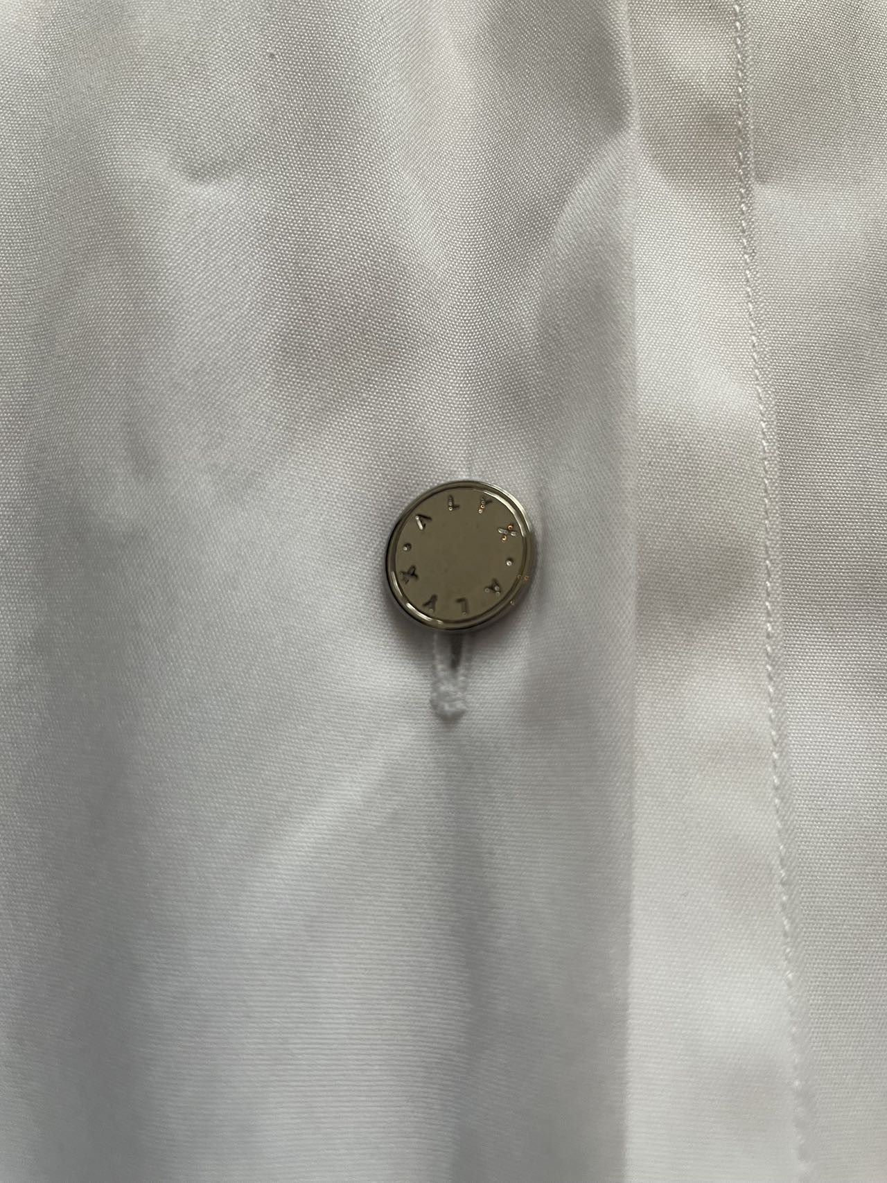 1017 ALYX 9SM 1017 Alyx 9sm Button Shirt Brand New condition Size XS Size US XS / EU 42 / 0 - 5 Thumbnail