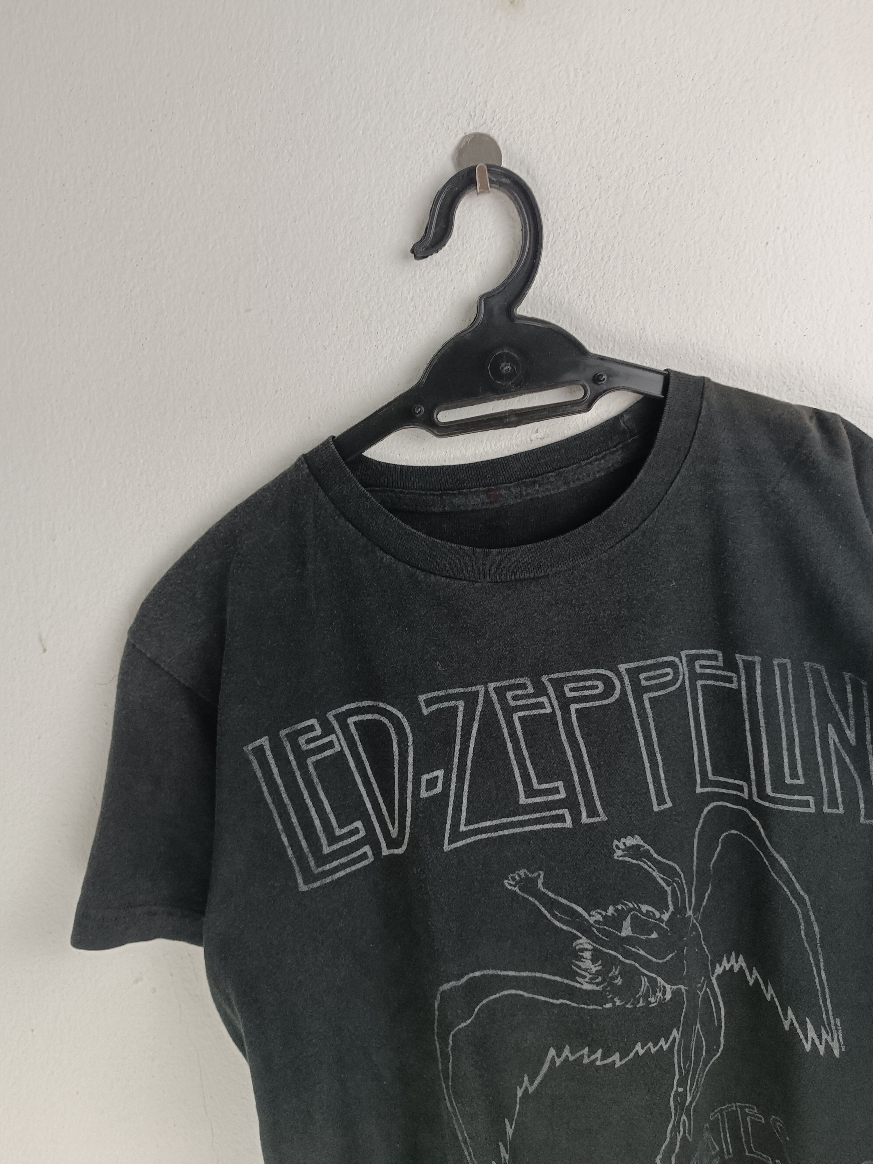 Vintage VINTAGE LED ZEPPELIN USA 1977 LOGO TEE rock stones beatles Size US M / EU 48-50 / 2 - 5 Thumbnail