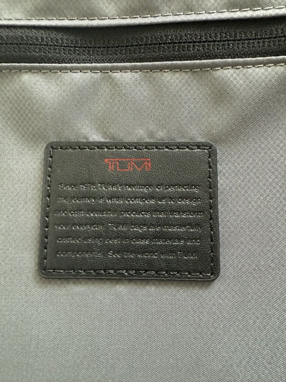 Tumi NWT Tumi Extended Trip Expandable 4 wheel suitcase $1350 Size 32 - 18 Thumbnail