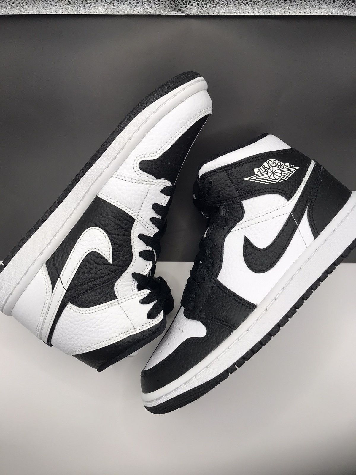 Jordan Brand Jordan 1 Mid “Homage Split White&Black” Size US 6.5 / IT 36.5 - 2 Thumbnail