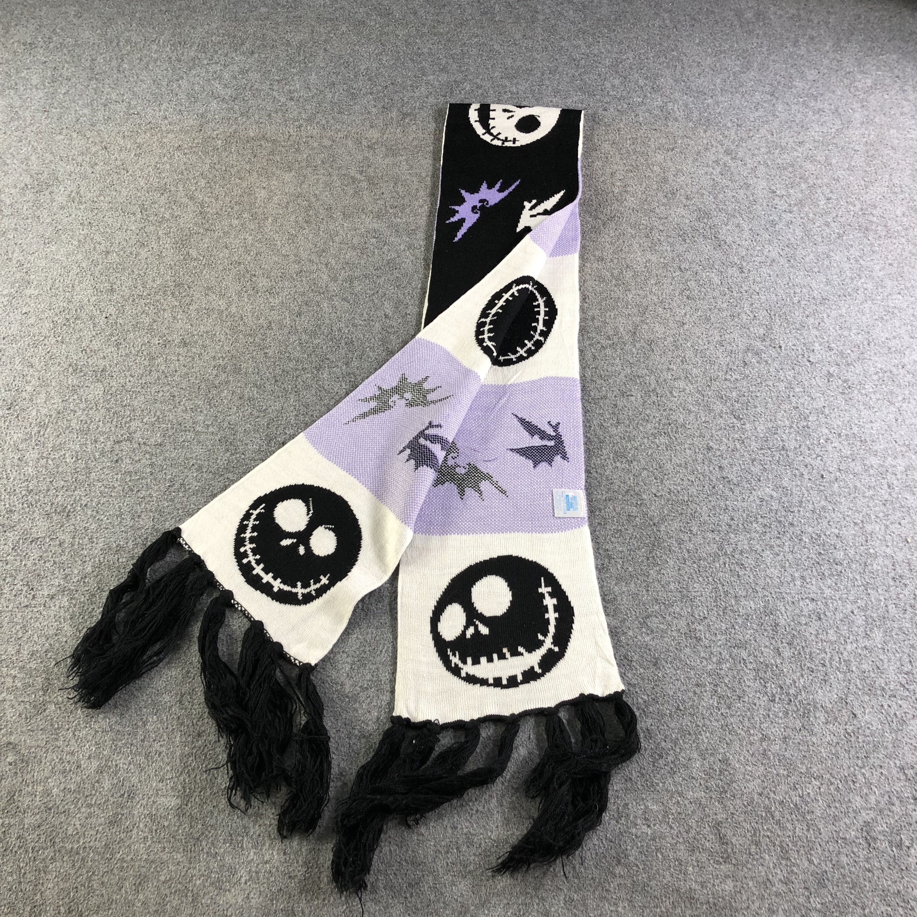 Disney Nightmare Before Christmas Scarf Muffler Neckwear V2075 Size ONE SIZE - 3 Thumbnail