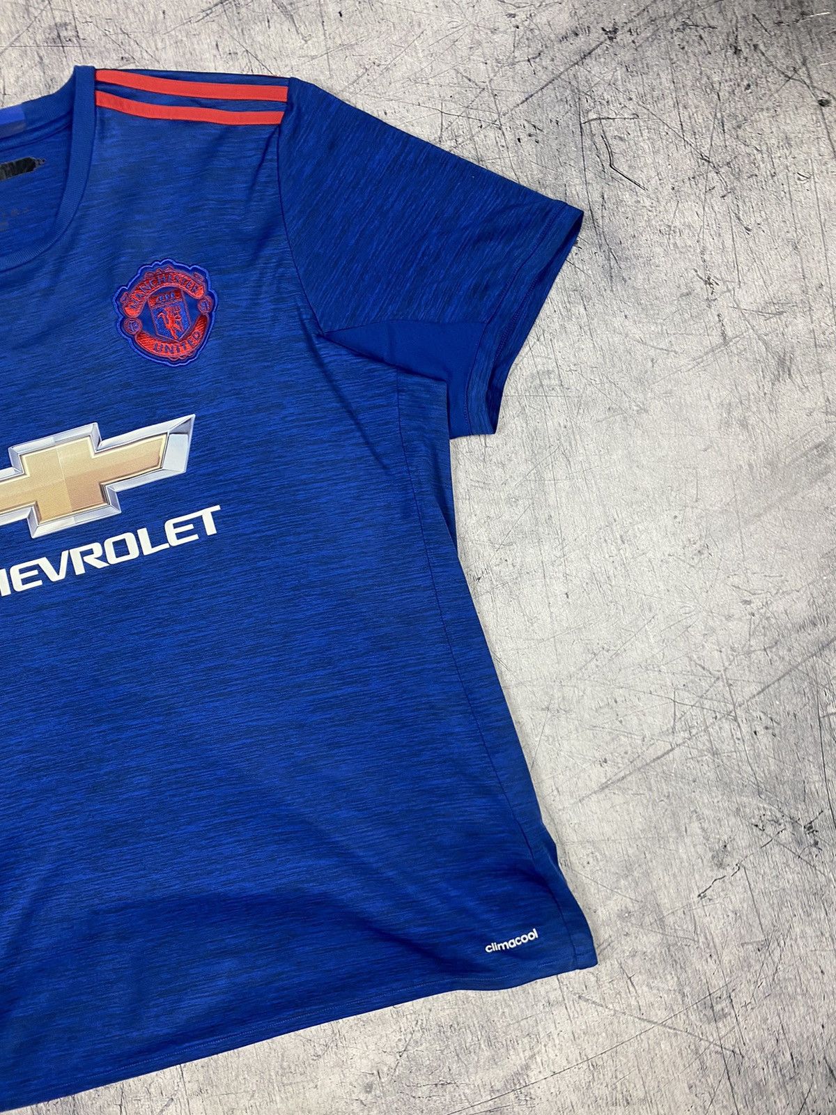 Adidas × Vintage Adidas Manchester United 2015 Soccer Jersey Tee Size US XL / EU 56 / 4 - 4 Thumbnail