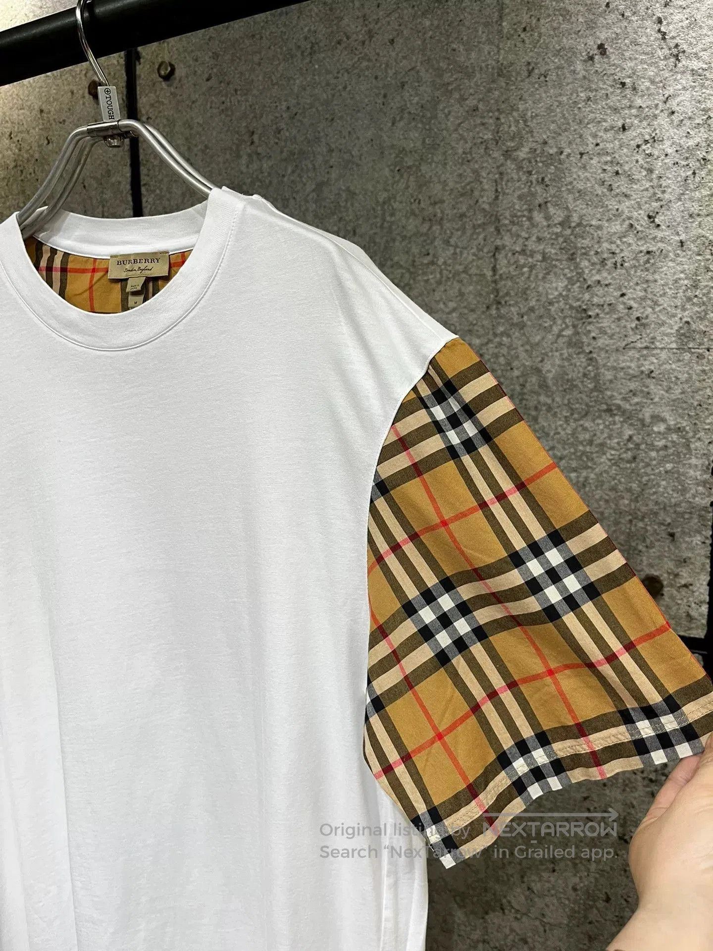 Burberry Burberry Check Round Neck Short Sleeve M. Size US M / EU 48-50 / 2 - 4 Thumbnail