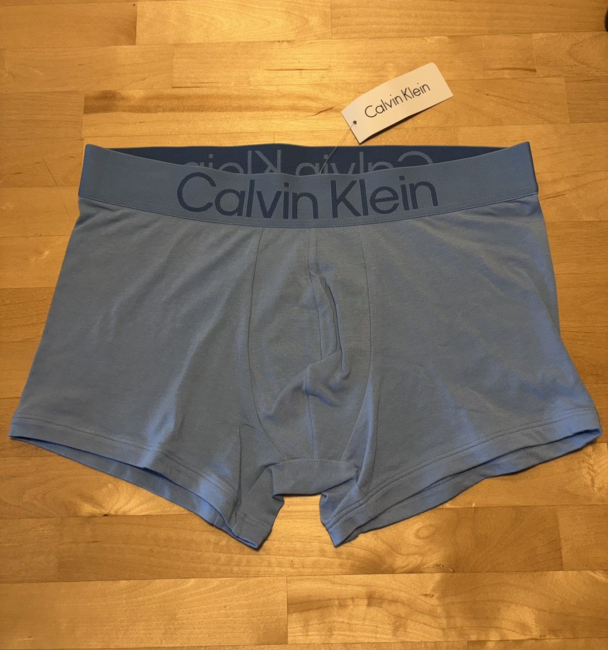 Calvin Klein Calvin Klein BNWT boxer brief blue medium logo waistband Size 32 - 1 Thumbnail