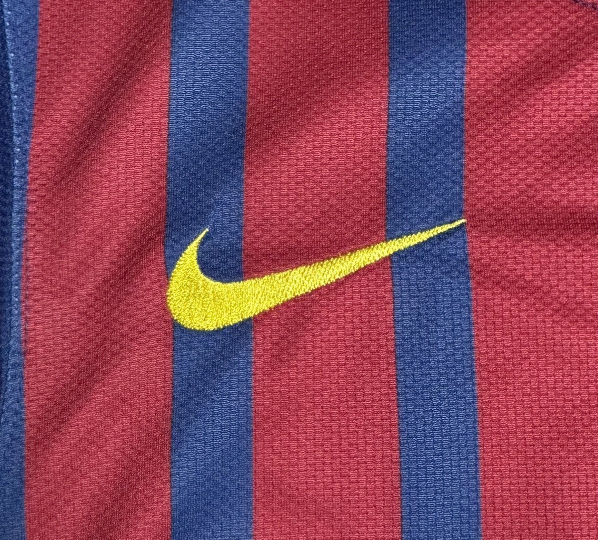 Nike Barcelona 2011 2012 Home Football Shirt Soccer Jersey Nike Size US S / EU 44-46 / 1 - 5 Thumbnail