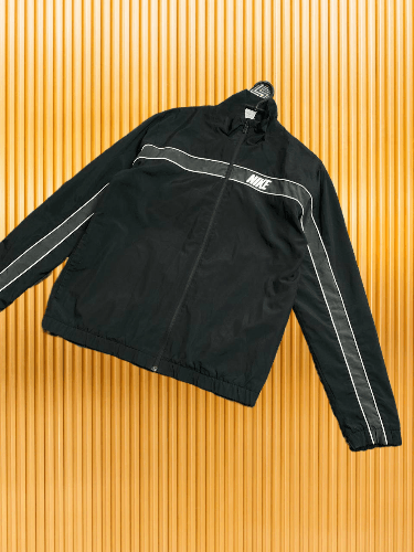 Nike NIKE Vintage Light Jacket Mini Swoosh Y2k Style Retro Vtg Size US L / EU 52-54 / 3 - 1 Thumbnail