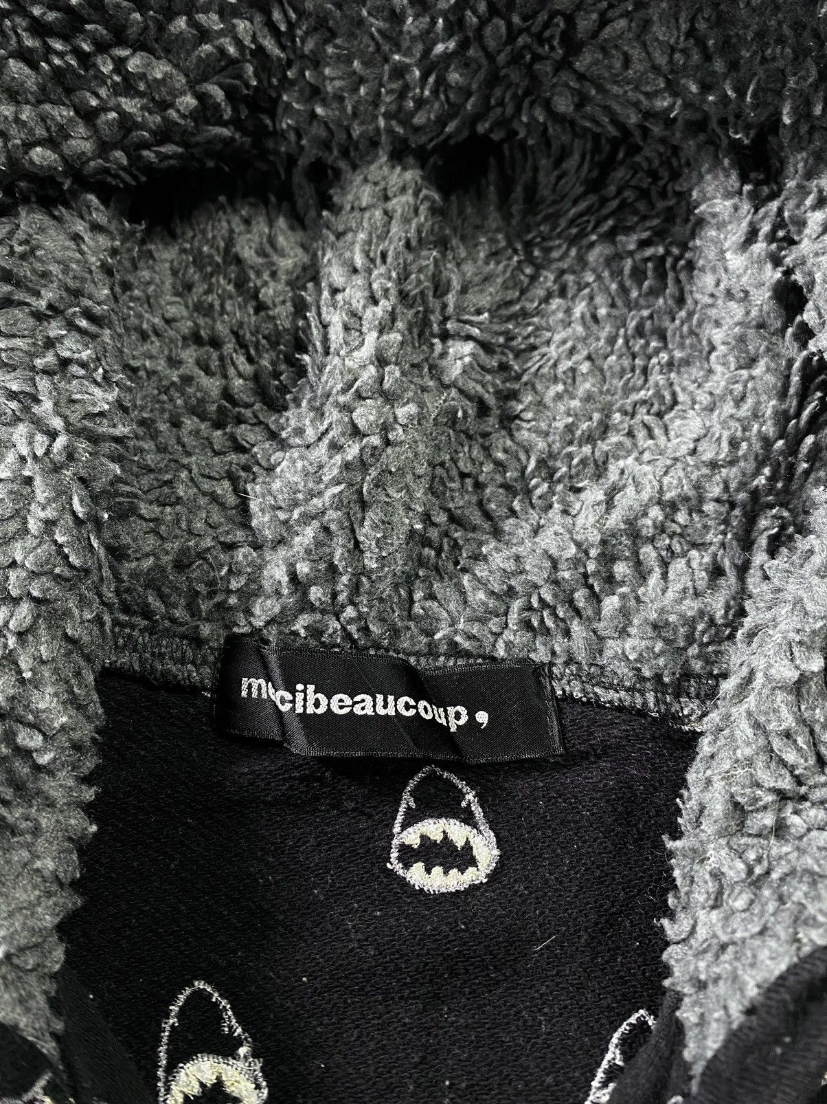 Issey Miyake Mercibeaucoup By Issey Miyake Emboidary Shark Hoodie Size US L / EU 52-54 / 3 - 6 Thumbnail