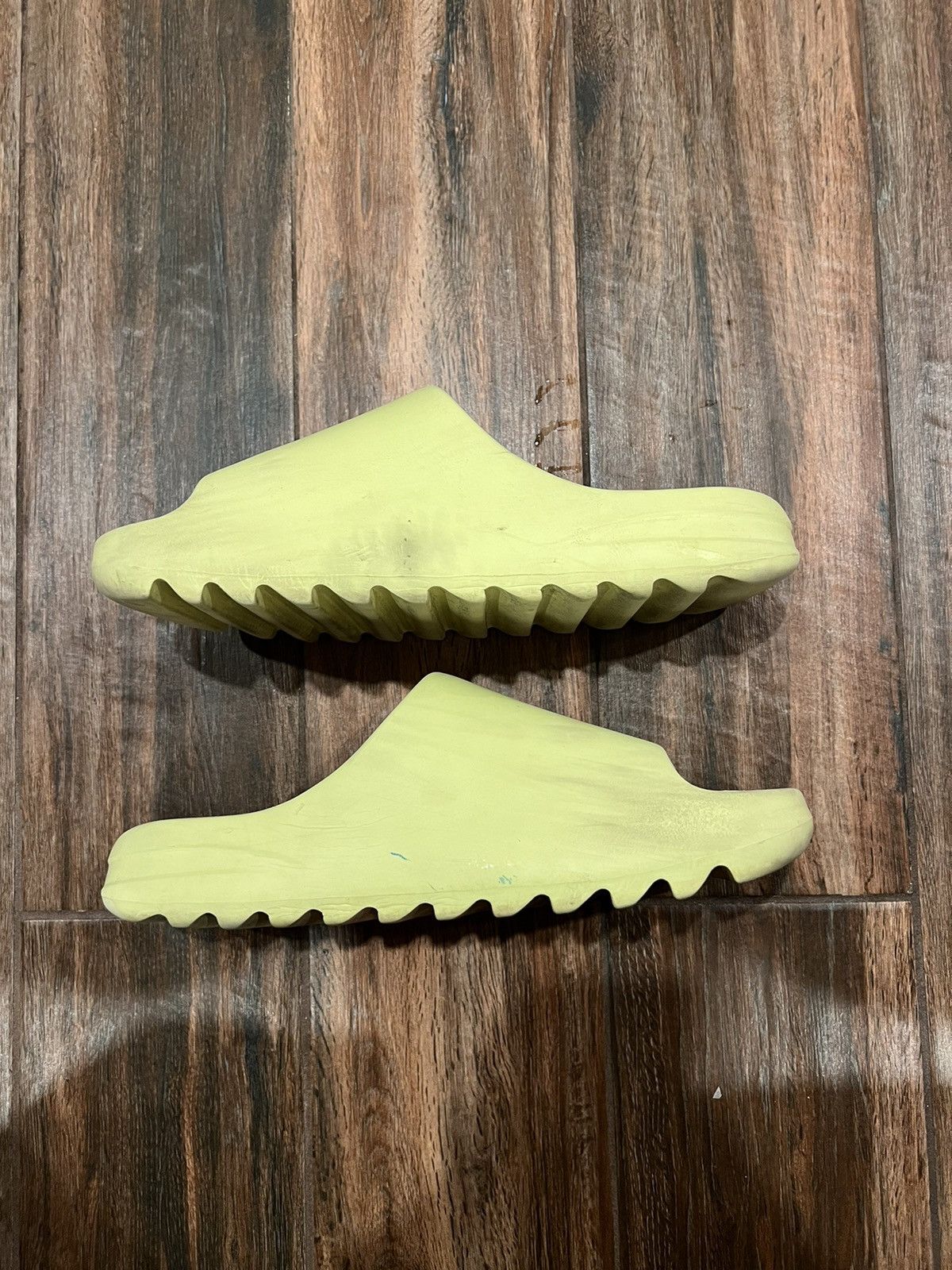 Adidas Yeezy Slides ‘Glow Green’ Size US 13 / EU 46 - 3 Thumbnail