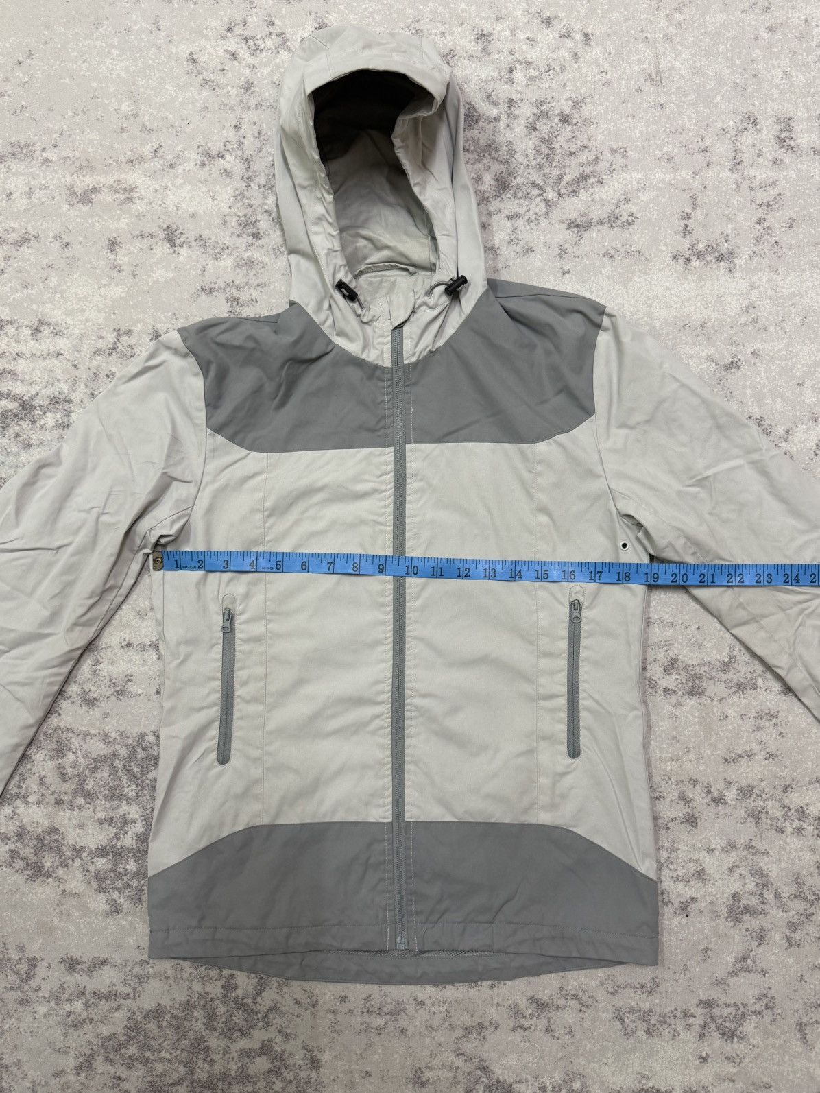 GU Gu grey/silver paneled double breasted outdoor jacket hoodie Size US S / EU 44-46 / 1 - 14 Thumbnail